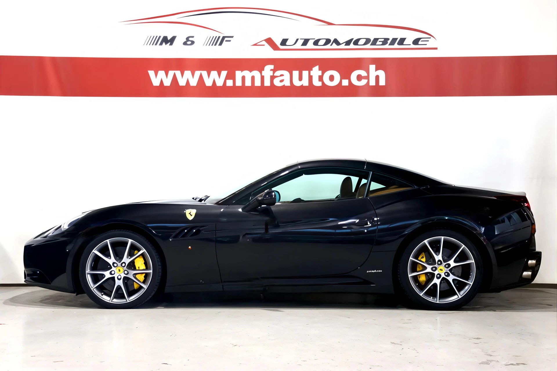 FERRARI California 4.3-image-3