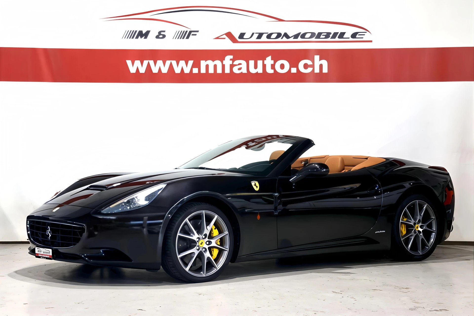 FERRARI California 4.3-image-1