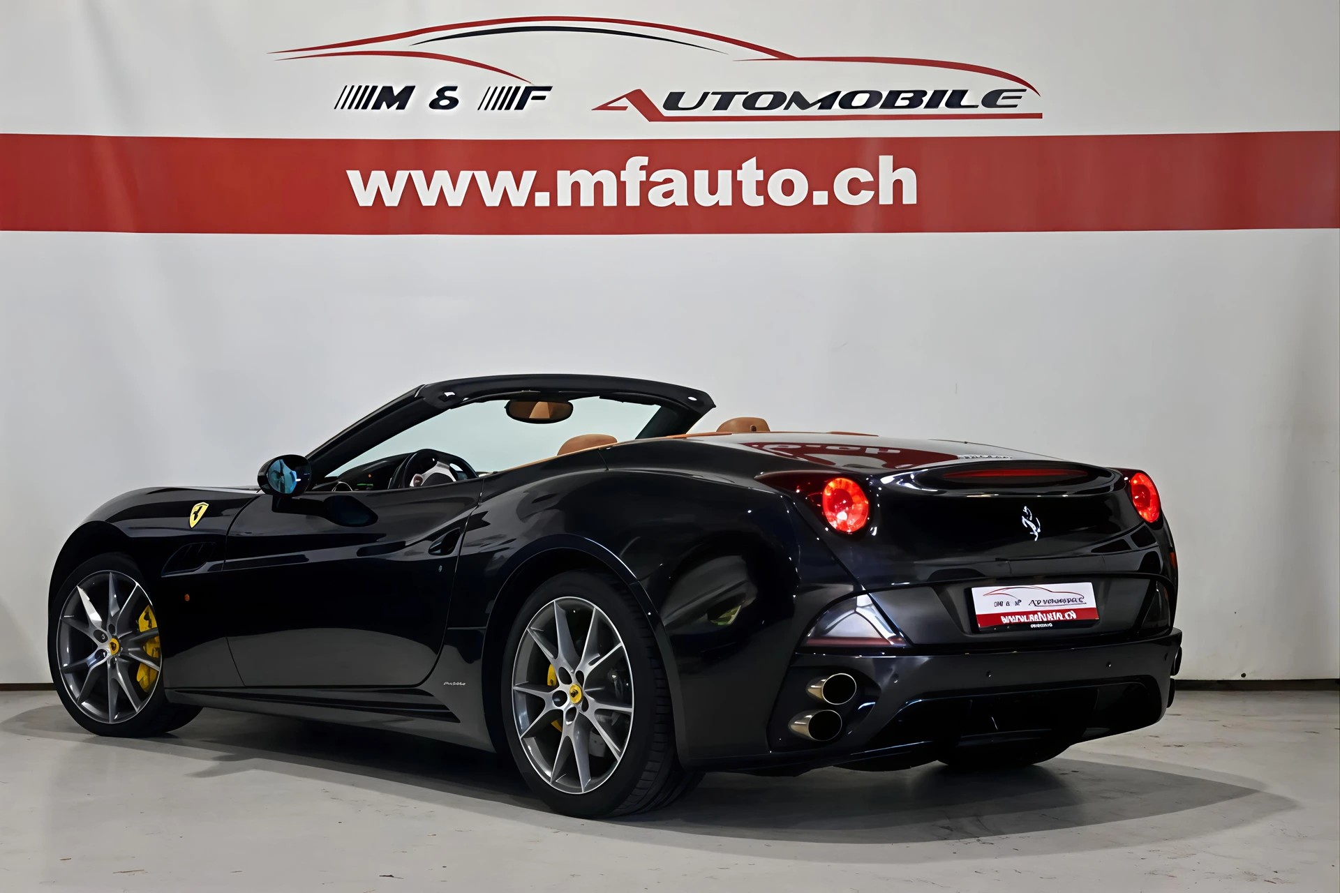 FERRARI California 4.3-image-4