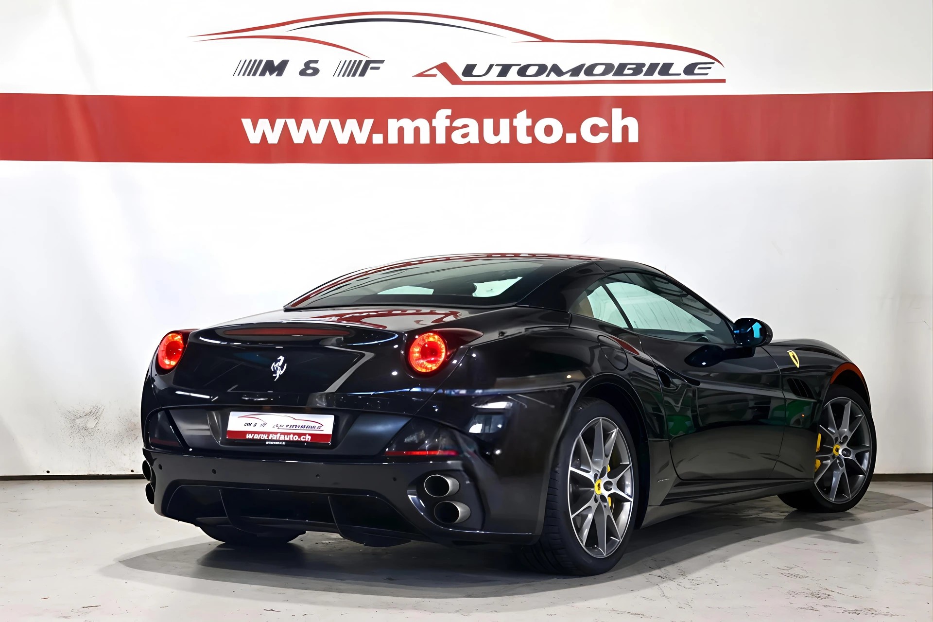 FERRARI California 4.3-image-6