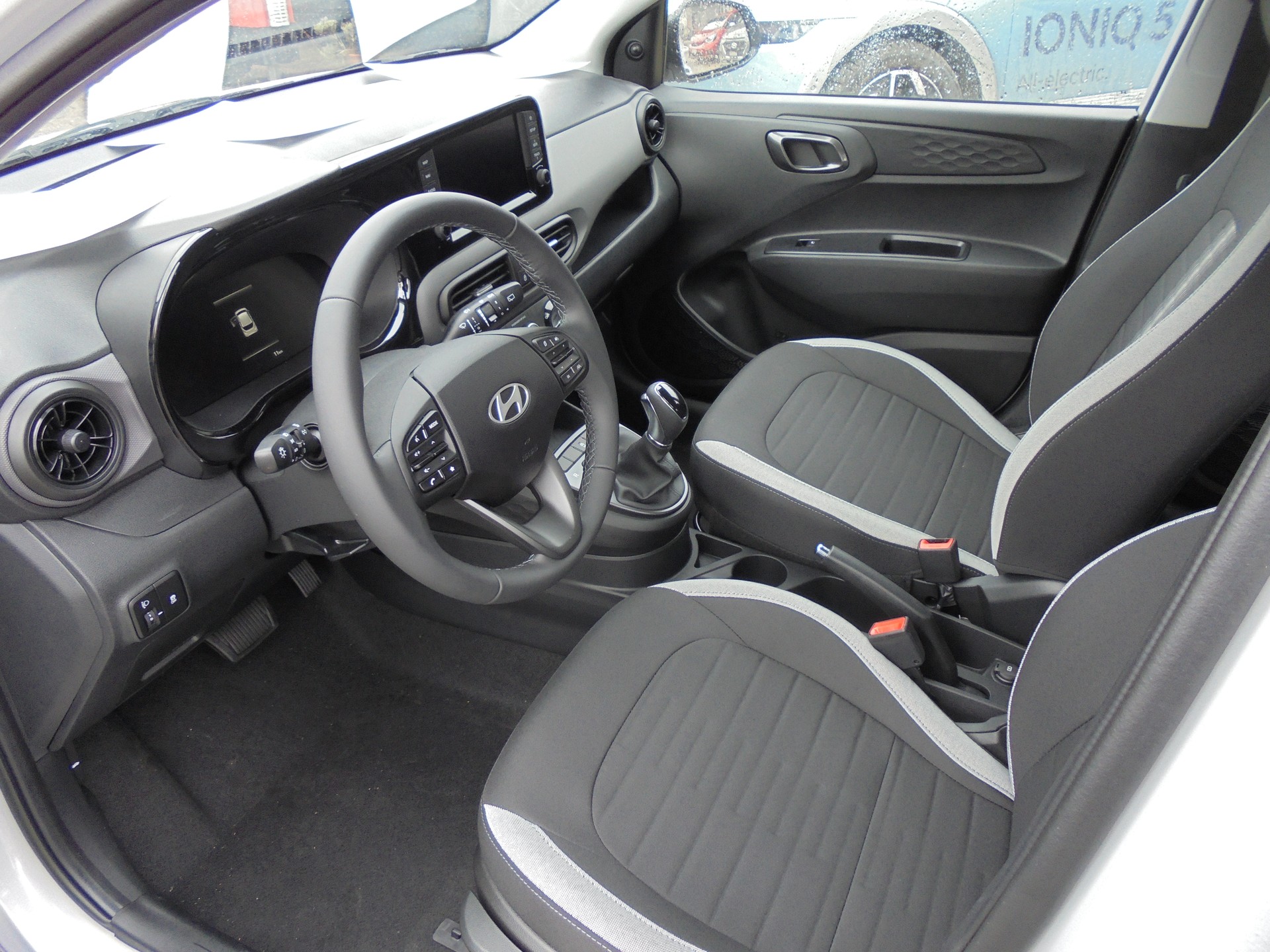 HYUNDAI i10 1.0 Origo Aut.-image-10
