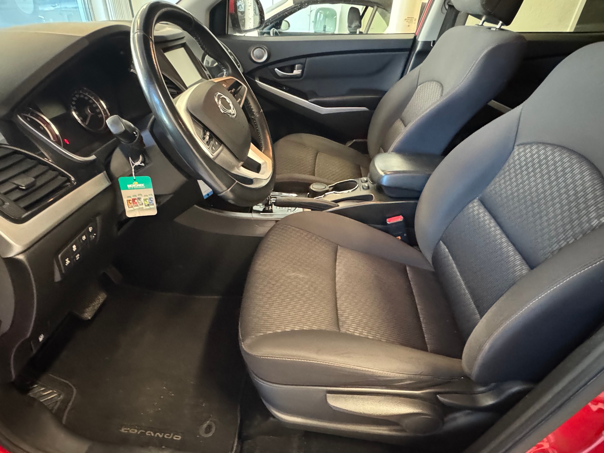 KGM-SsangYong Korando 2.2 e-XDi Sapphire 4WD Automatic-image-9