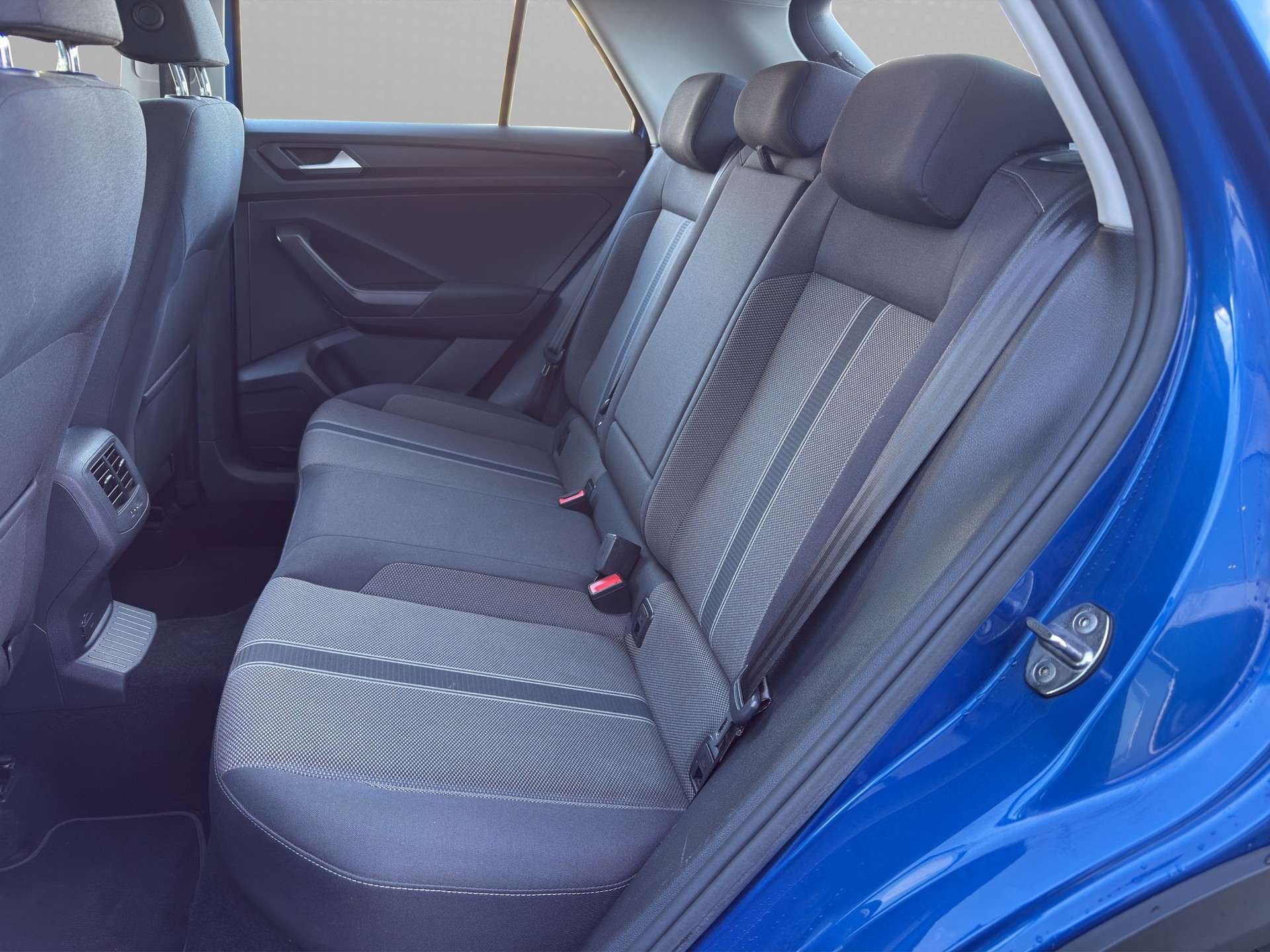 VW T-Roc 1.5 TSI EVO Advance DSG-image-12