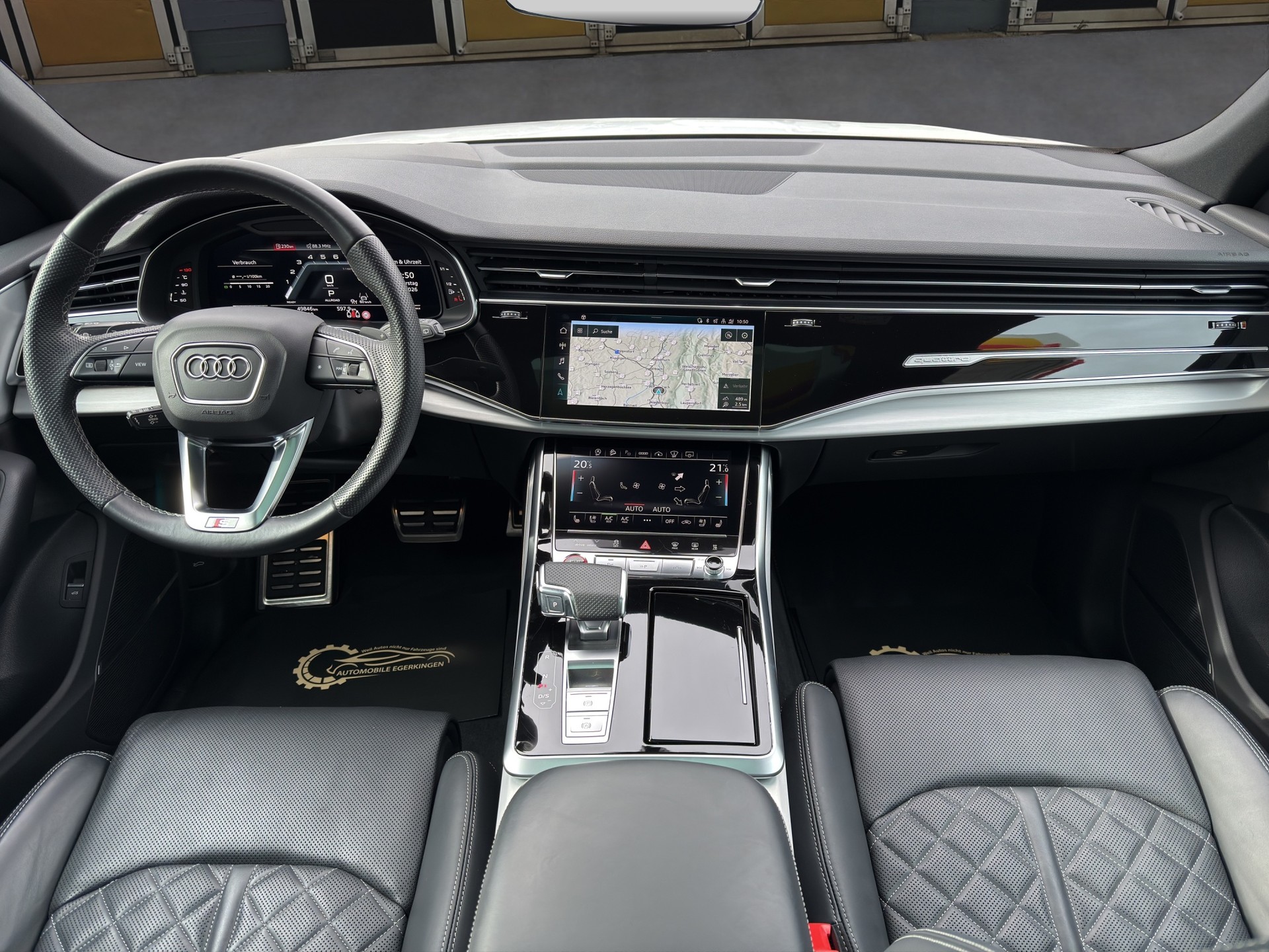 AUDI SQ8 4.0 V8 TFSI quattro T-Tronic-image-10