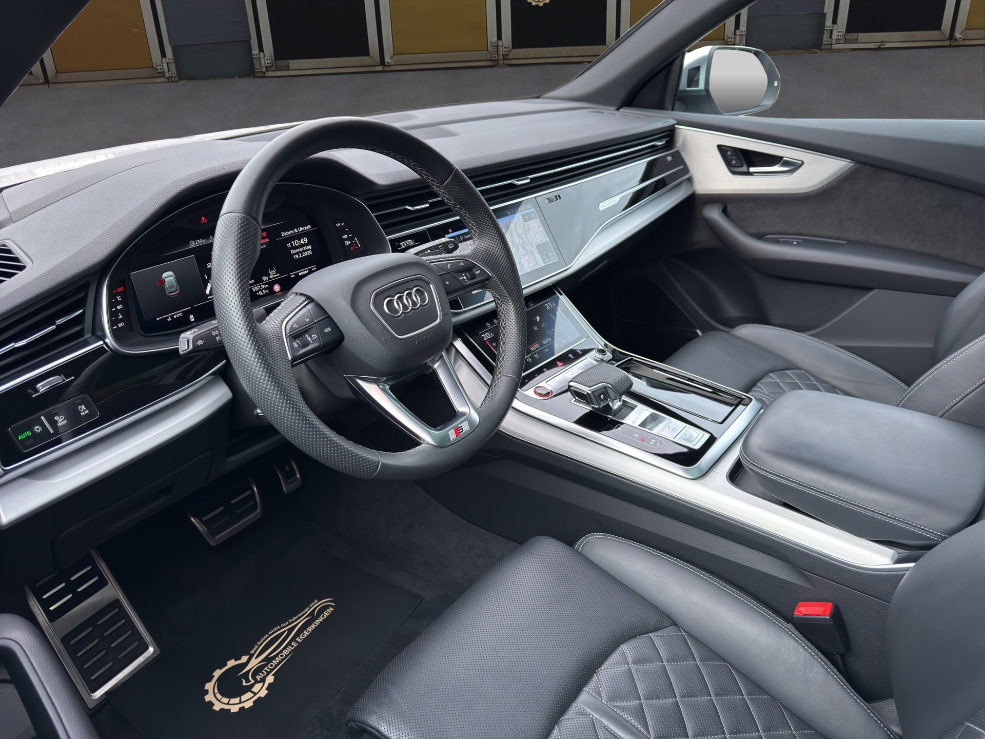 AUDI SQ8 4.0 V8 TFSI quattro T-Tronic-image-8