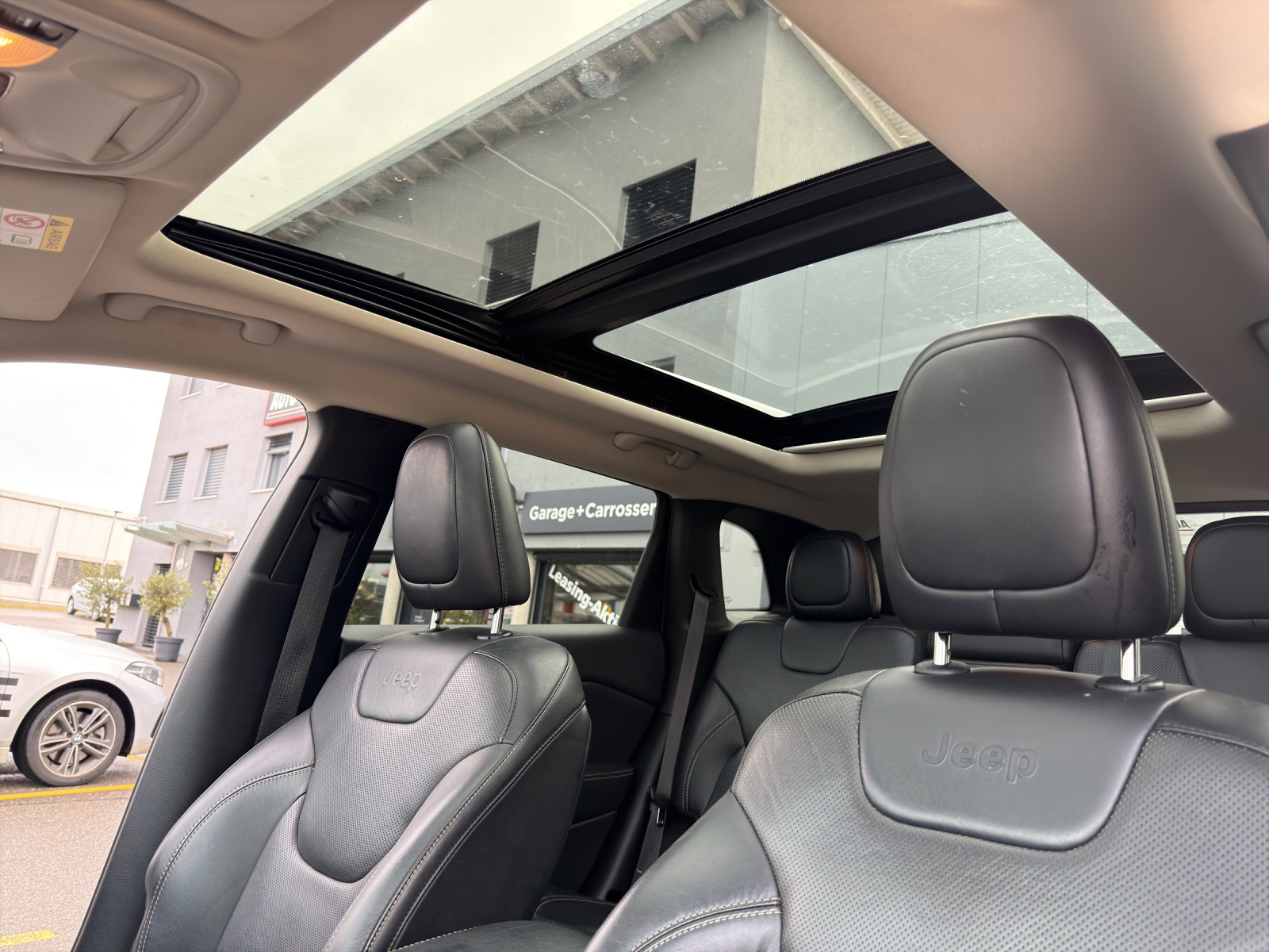 JEEP Cherokee 3.2 Limited AWD 9ATX-image-23