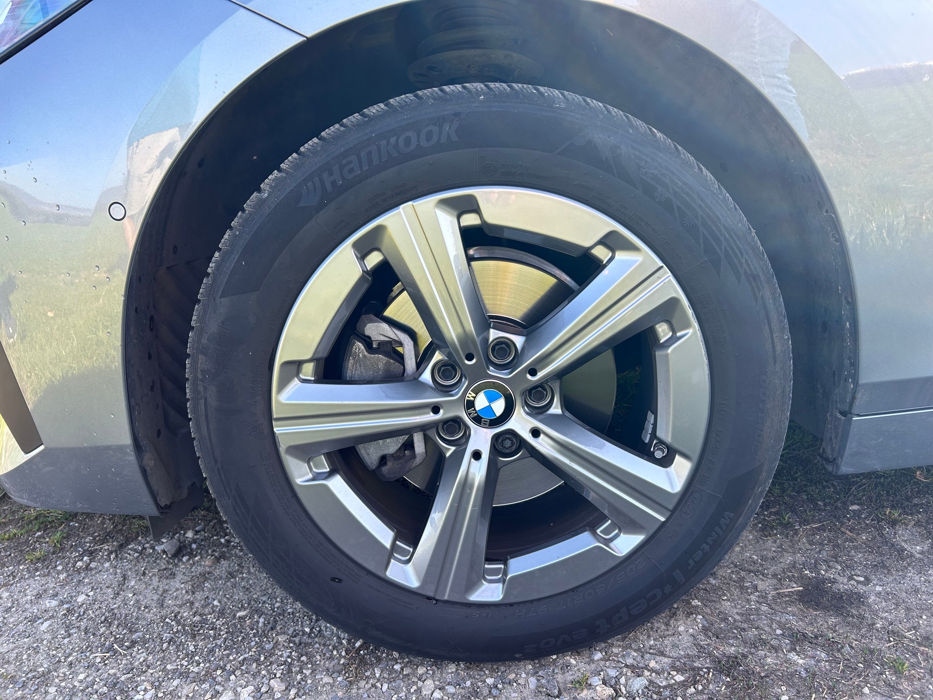 BMW 225e xDrive Active Tourer-image-24