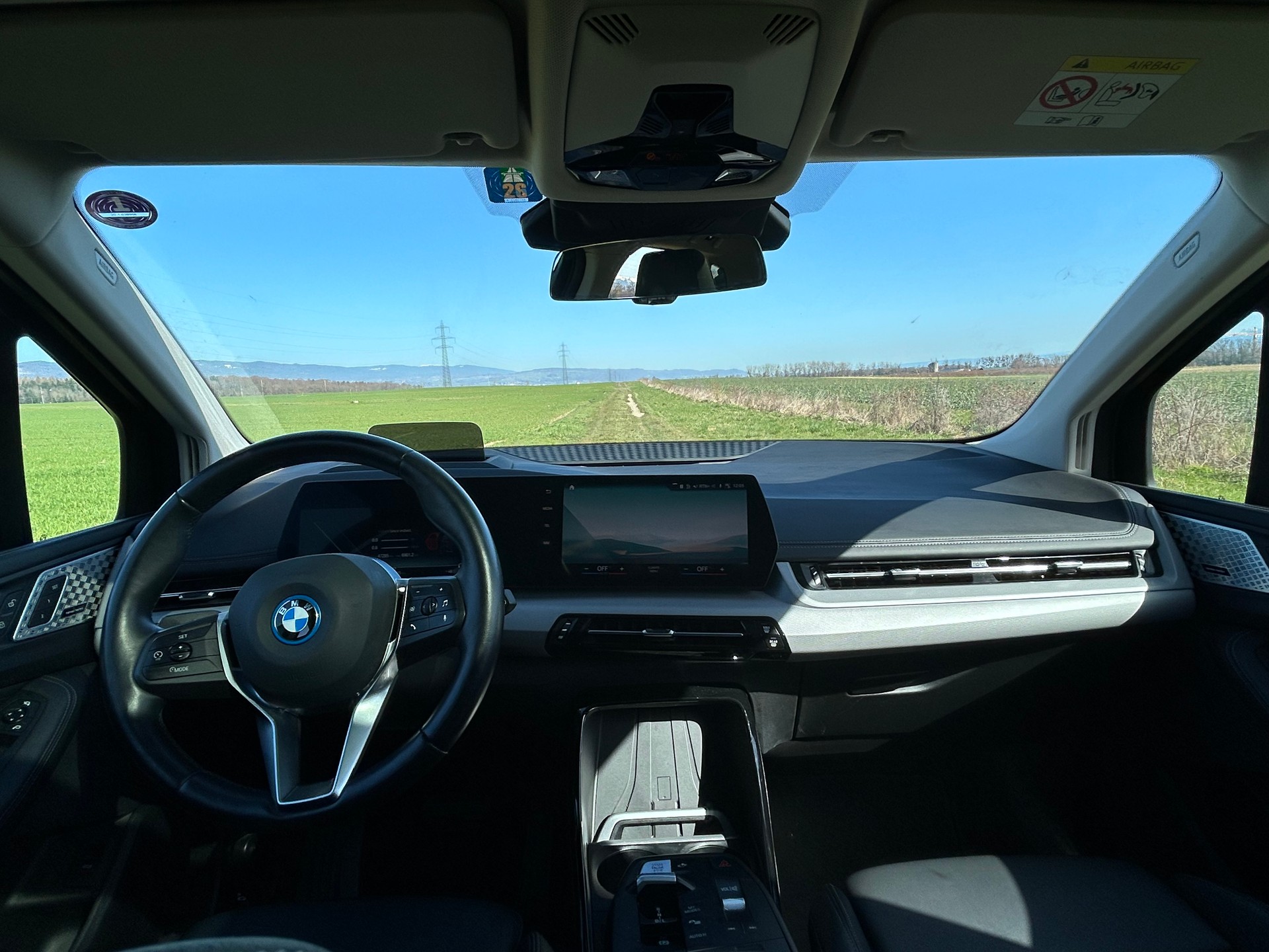 BMW 225e xDrive Active Tourer-image-9