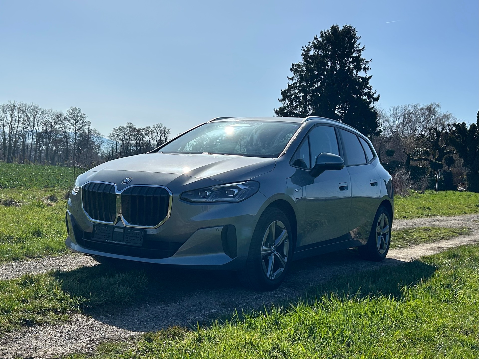 BMW 225e xDrive Active Tourer-image-6