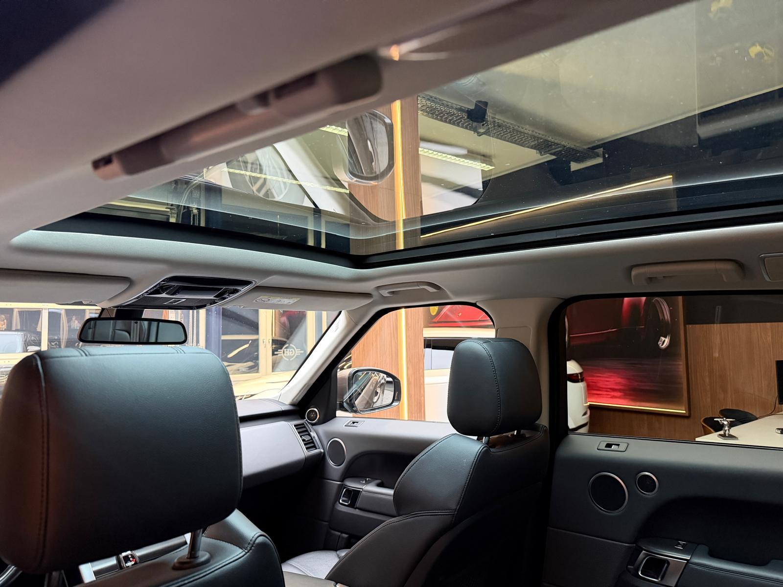 LAND ROVER Range Rover Sport 3.0 TDV6 SE-image-17
