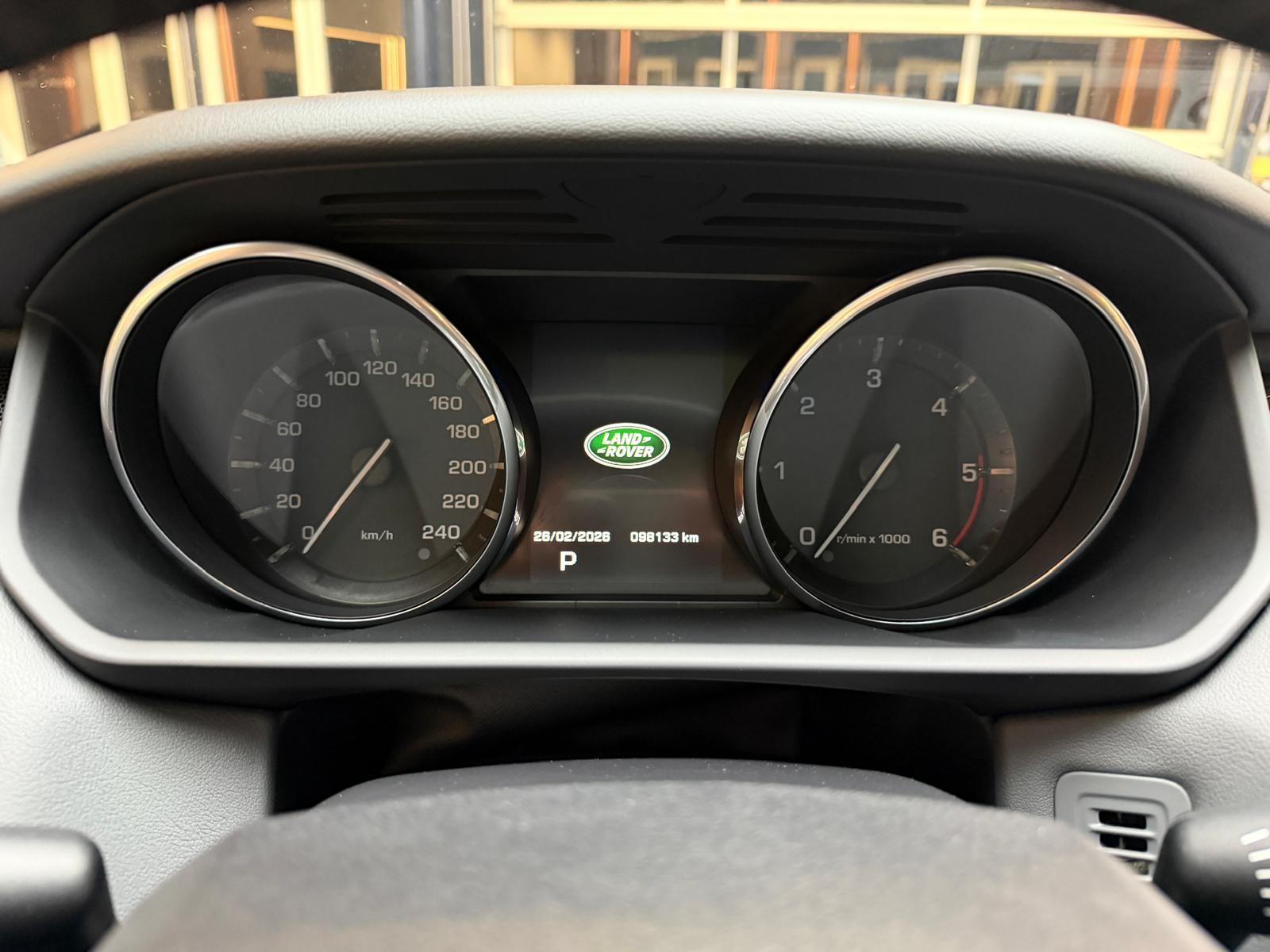 LAND ROVER Range Rover Sport 3.0 TDV6 SE-image-19