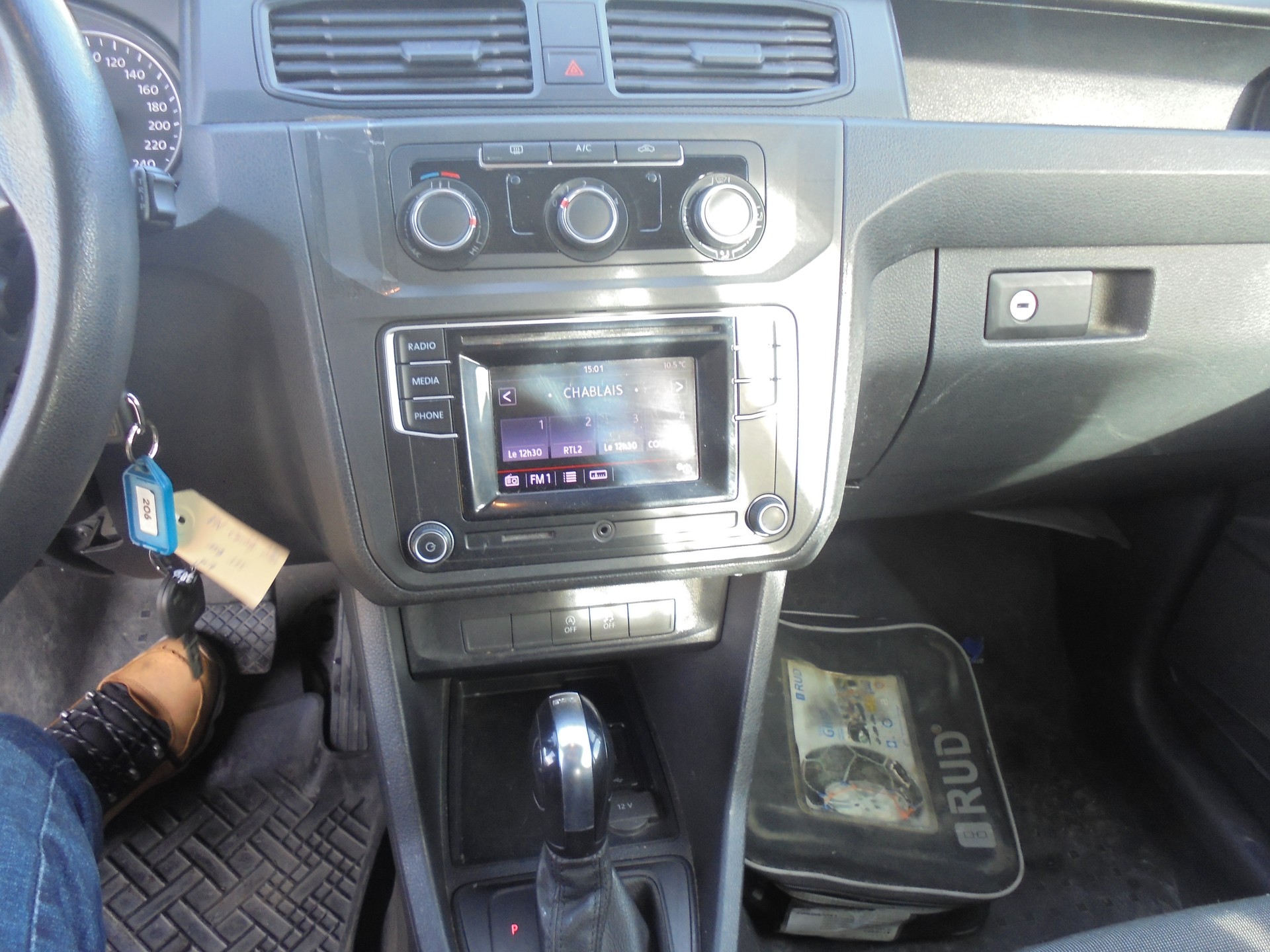 VW Caddy Maxi 2.0TDI 4Motion BlueMotion Technology-image-9