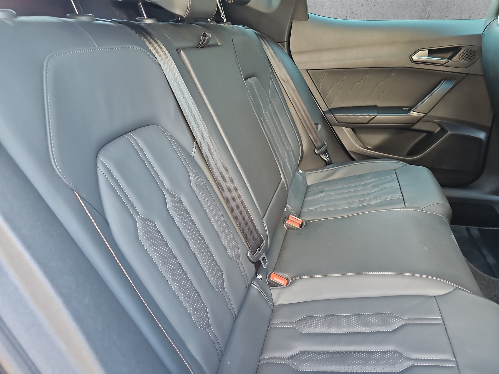 CUPRA Formentor 2.0TSI VZ 4Drive DSG "Komplettumbau "ABT" 370 PS-image-11