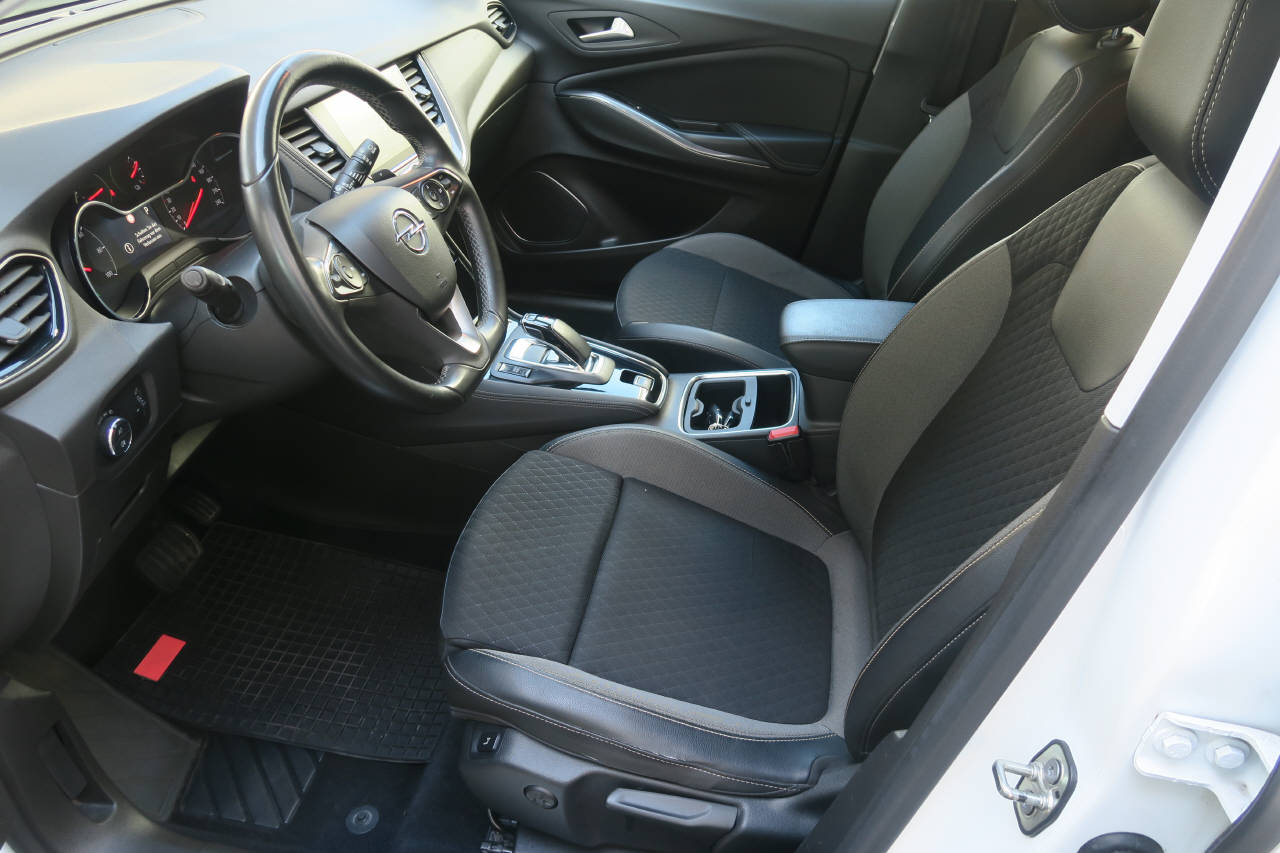 OPEL Grandland X 1.6 T PHEV Excellence 4x4-image-3