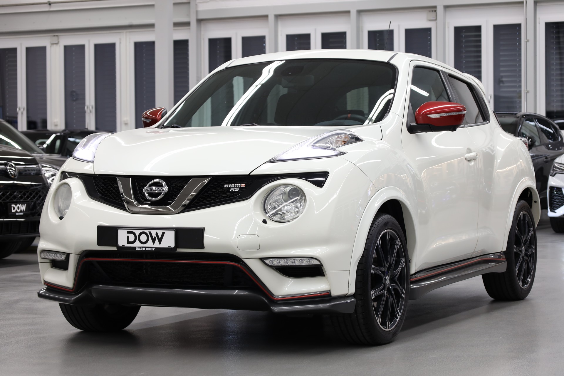 NISSAN Juke 1.6 DIG-T Nismo RS 4x4-showroom-element-2