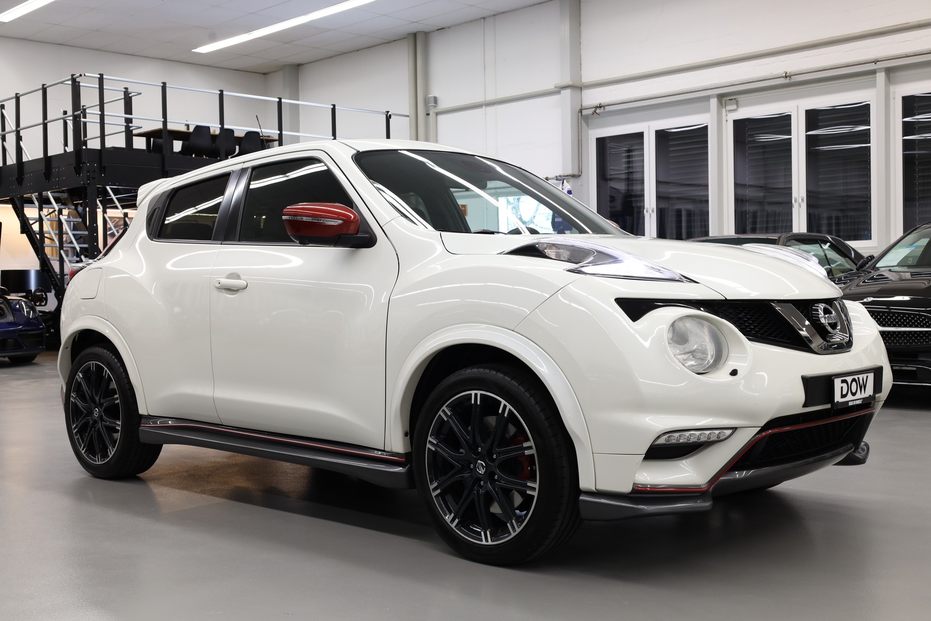 NISSAN Juke 1.6 DIG-T Nismo RS 4x4-showroom-element-1