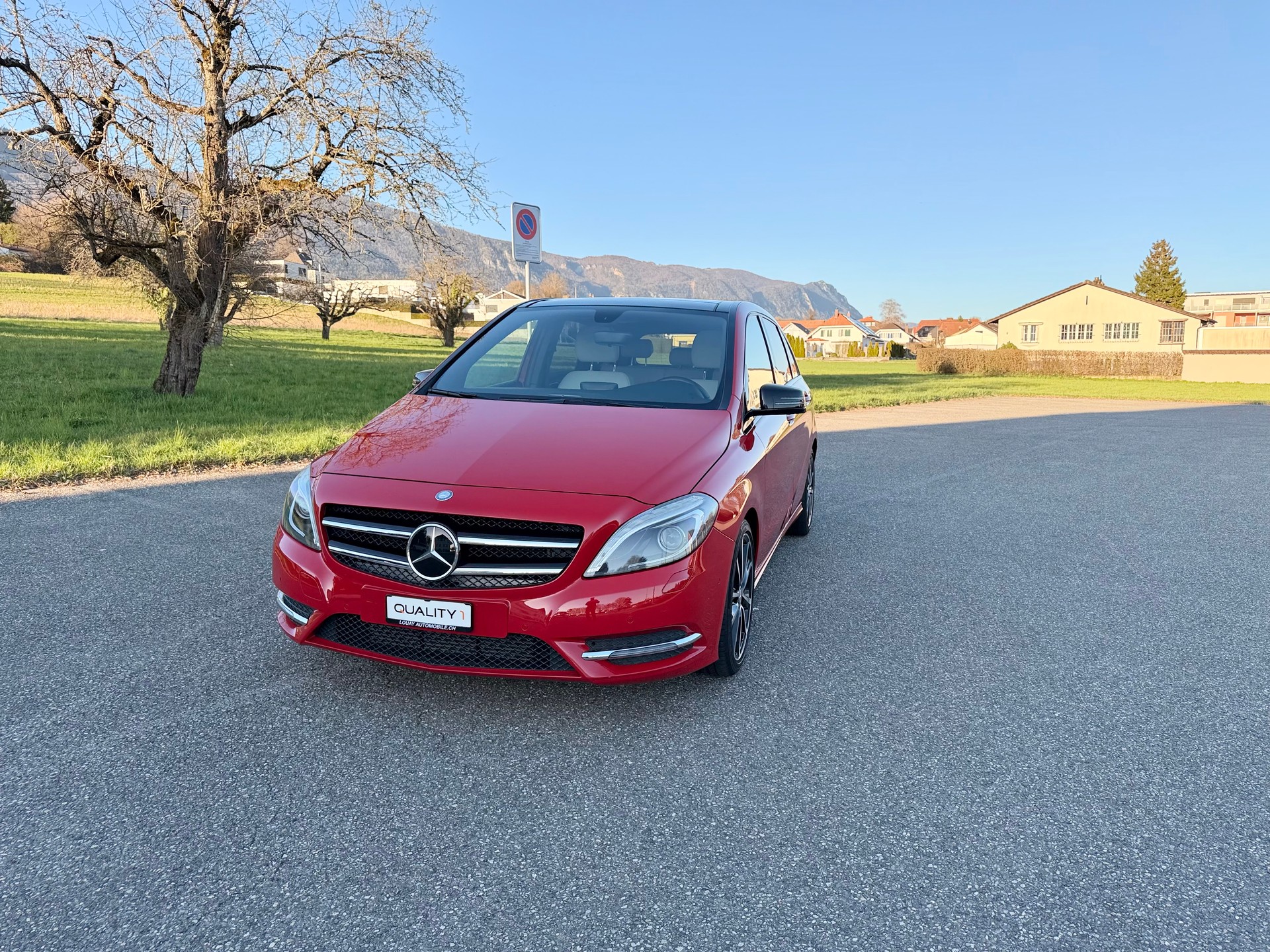 MERCEDES-BENZ B 200 CDI 7G-DCT AMG Line Automat mit MFK und Garantie Anhängerkupplung-showroom-element-1
