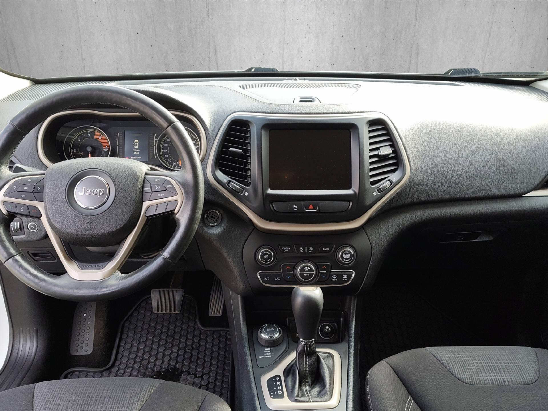 JEEP Cherokee 2.2 CRD 200 Night Eagle AWD-image-12