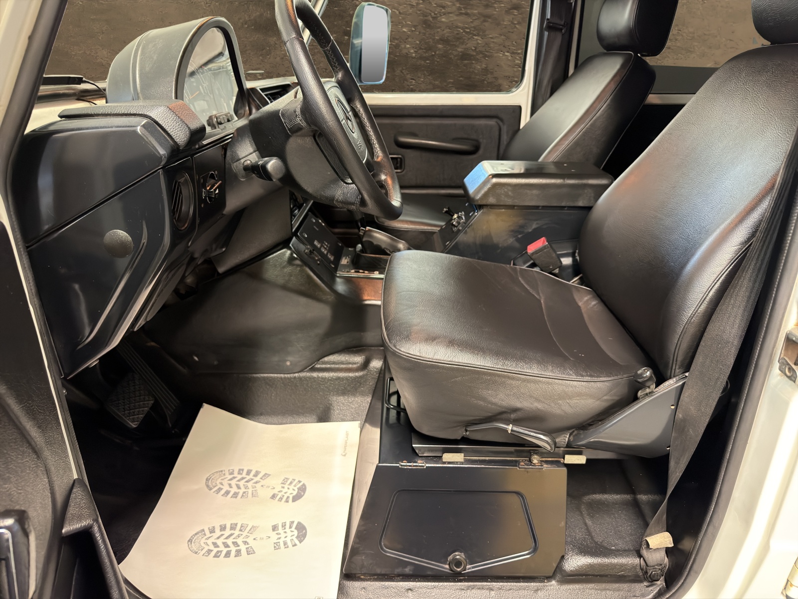 MERCEDES-BENZ MERCEDES-BENZ G300 CDI Work Professional-image-11