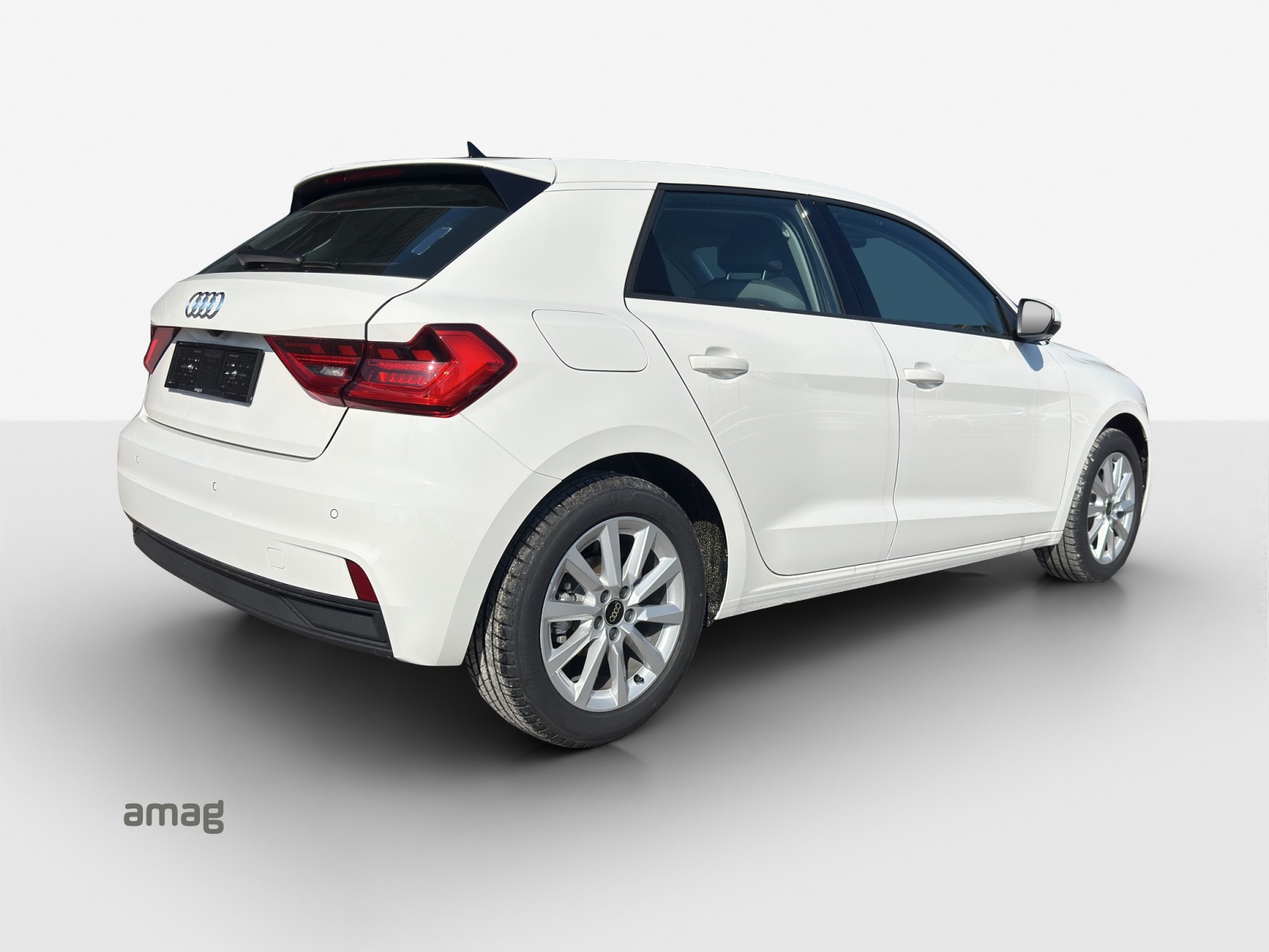 AUDI A1 Sportback 30 TFSI Attraction S-tronic-image-4