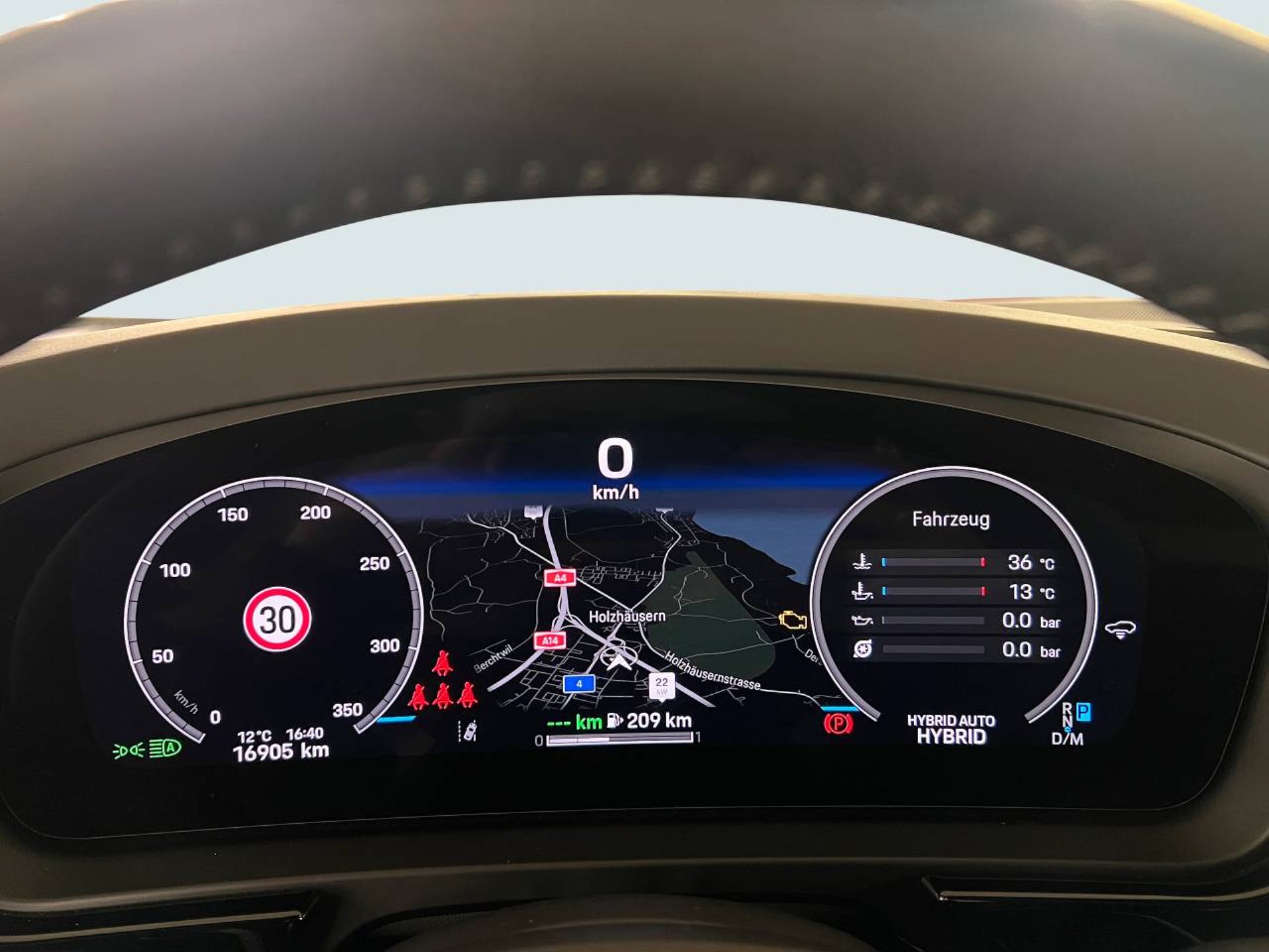 PORSCHE Cayenne Turbo E-Hybrid-image-25