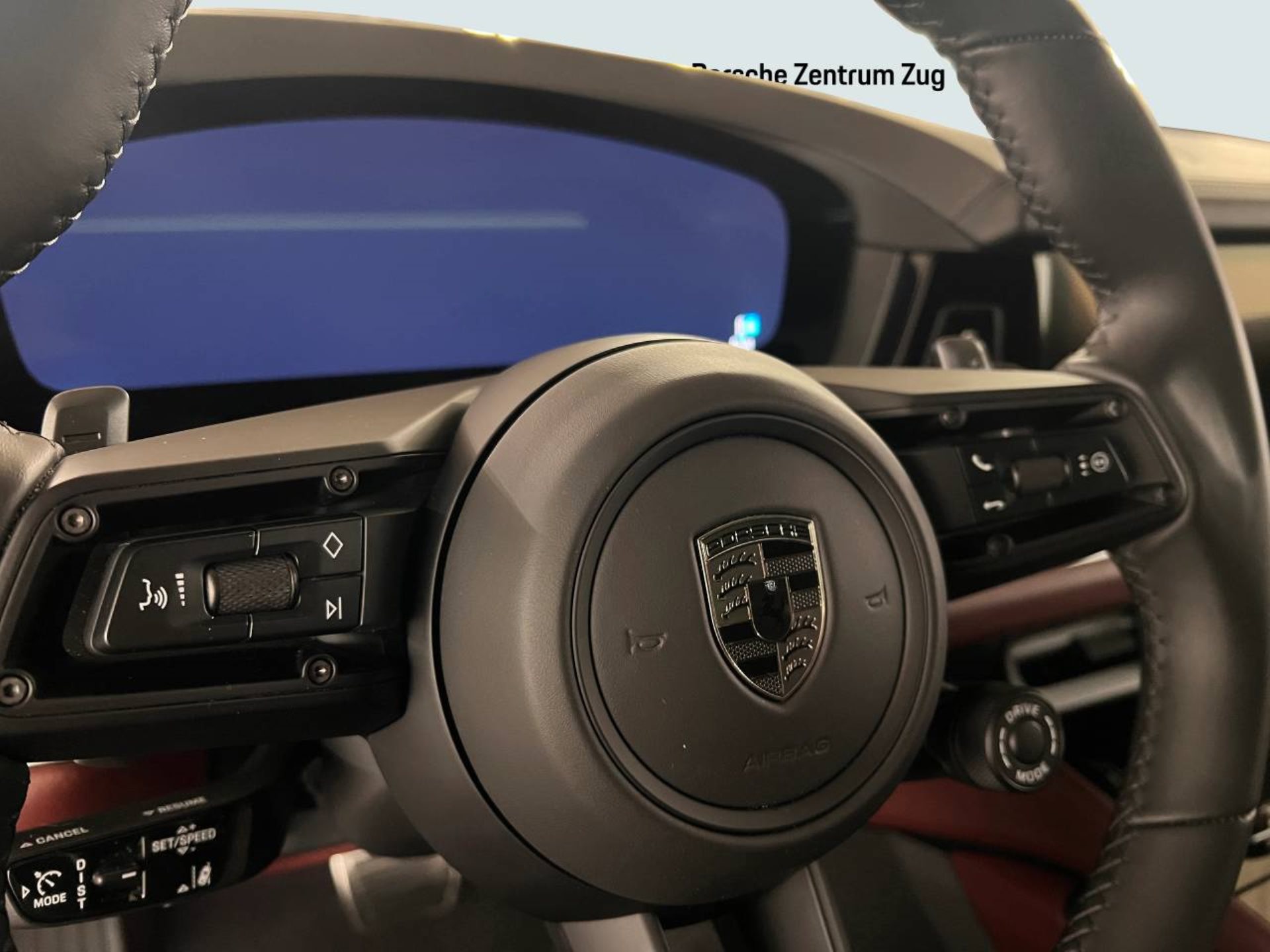PORSCHE Cayenne Turbo E-Hybrid-image-16