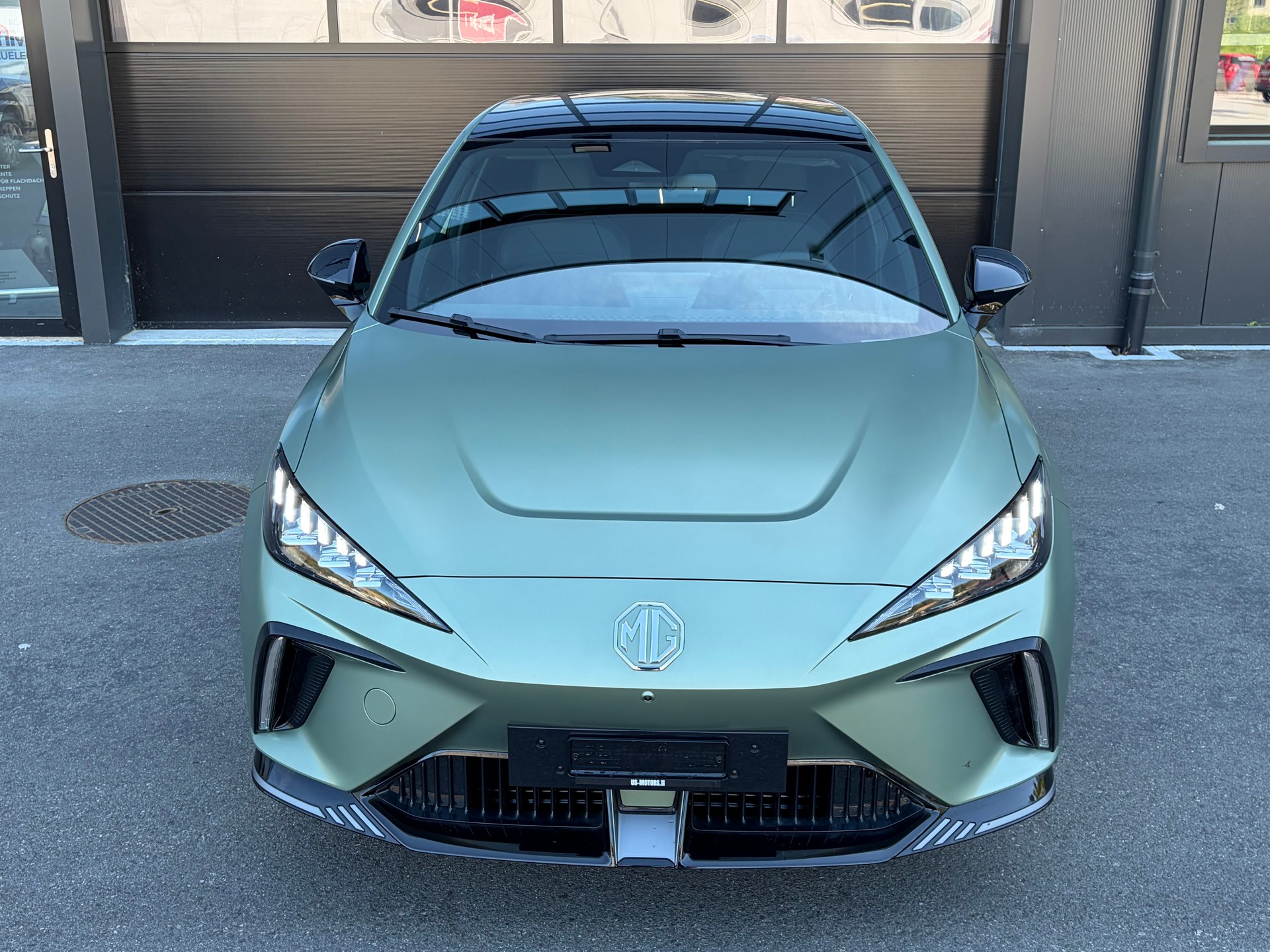 MG 4 EV 64kWh Xpower AWD-image-1