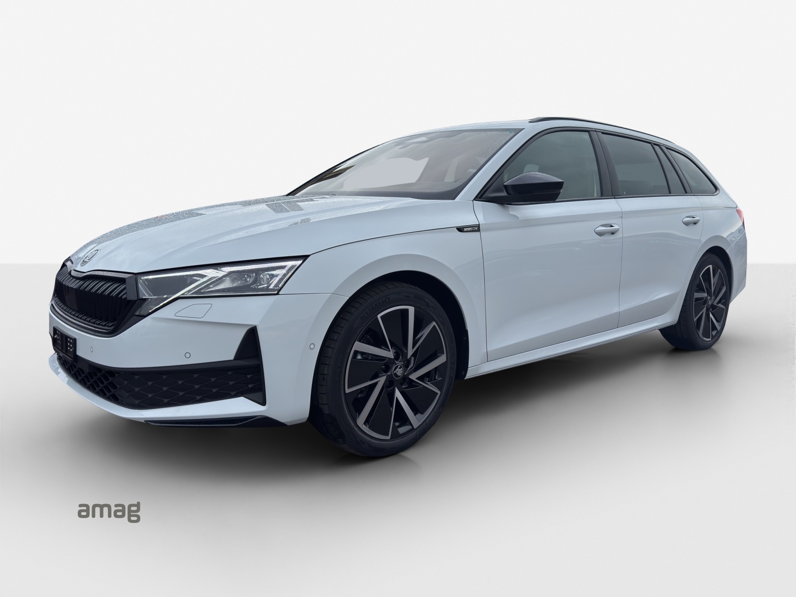 SKODA Octavia Combi 2.0 TSI DSG Dynamic 4x4-image-0
