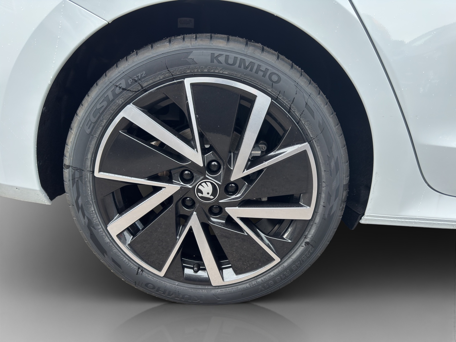 SKODA Octavia Combi 2.0 TSI DSG Dynamic 4x4-image-15