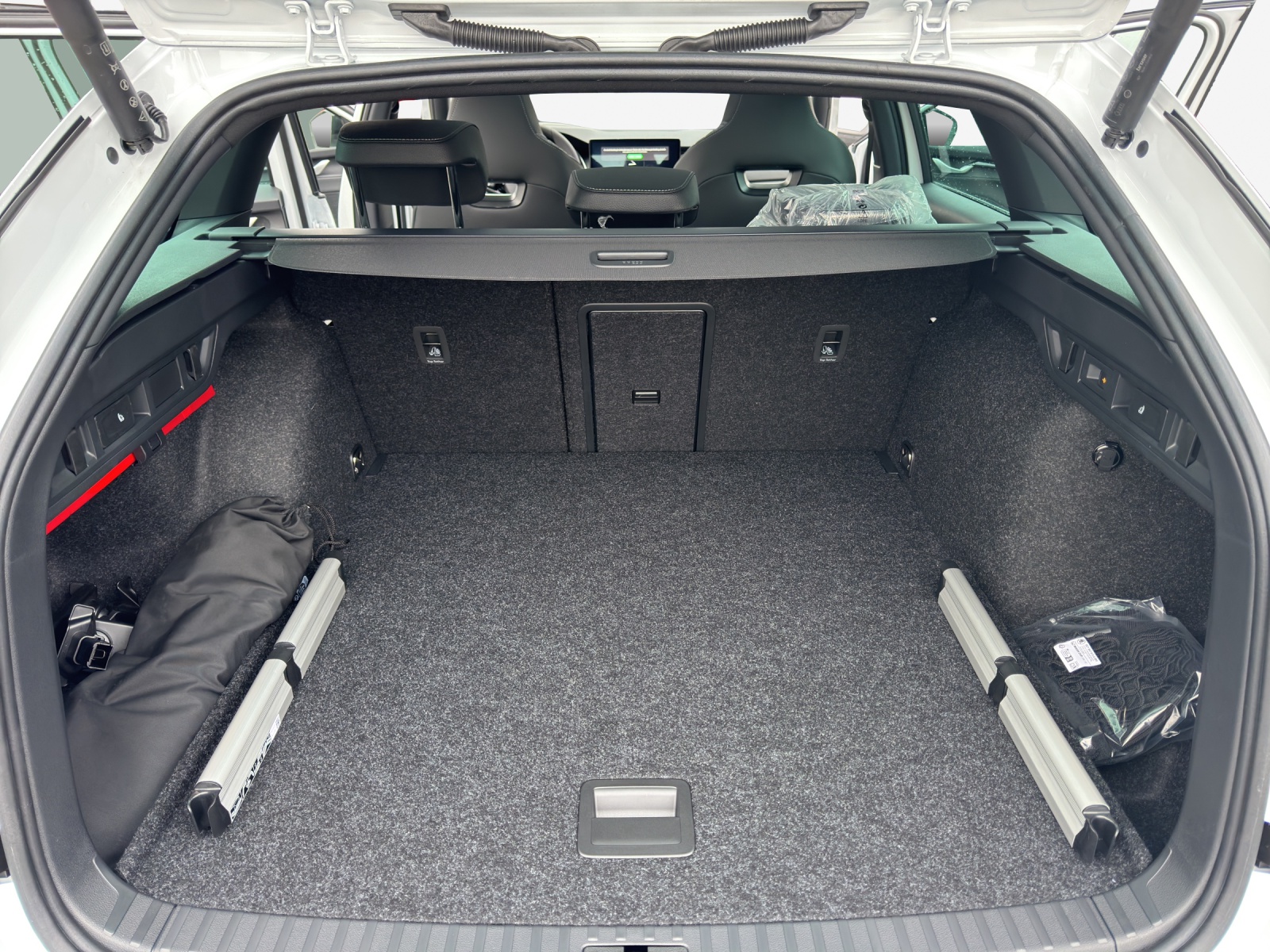 SKODA Octavia Combi 2.0 TSI DSG Dynamic 4x4-image-12