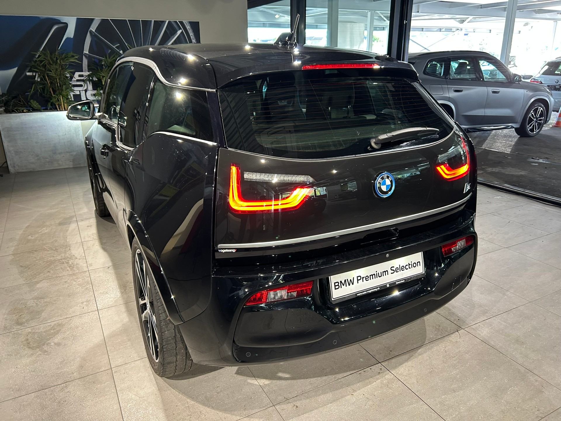 BMW i3s (120Ah)-image-10