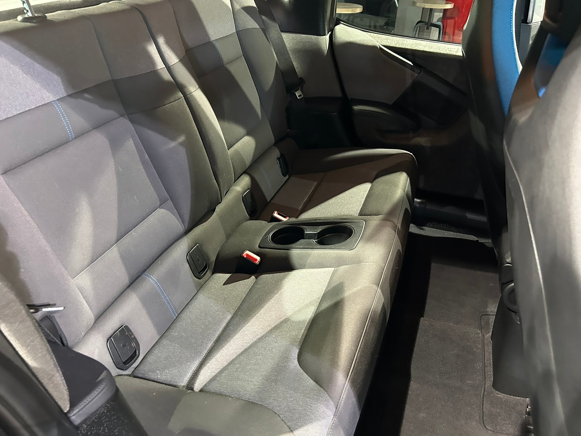 BMW i3s (120Ah)-image-23