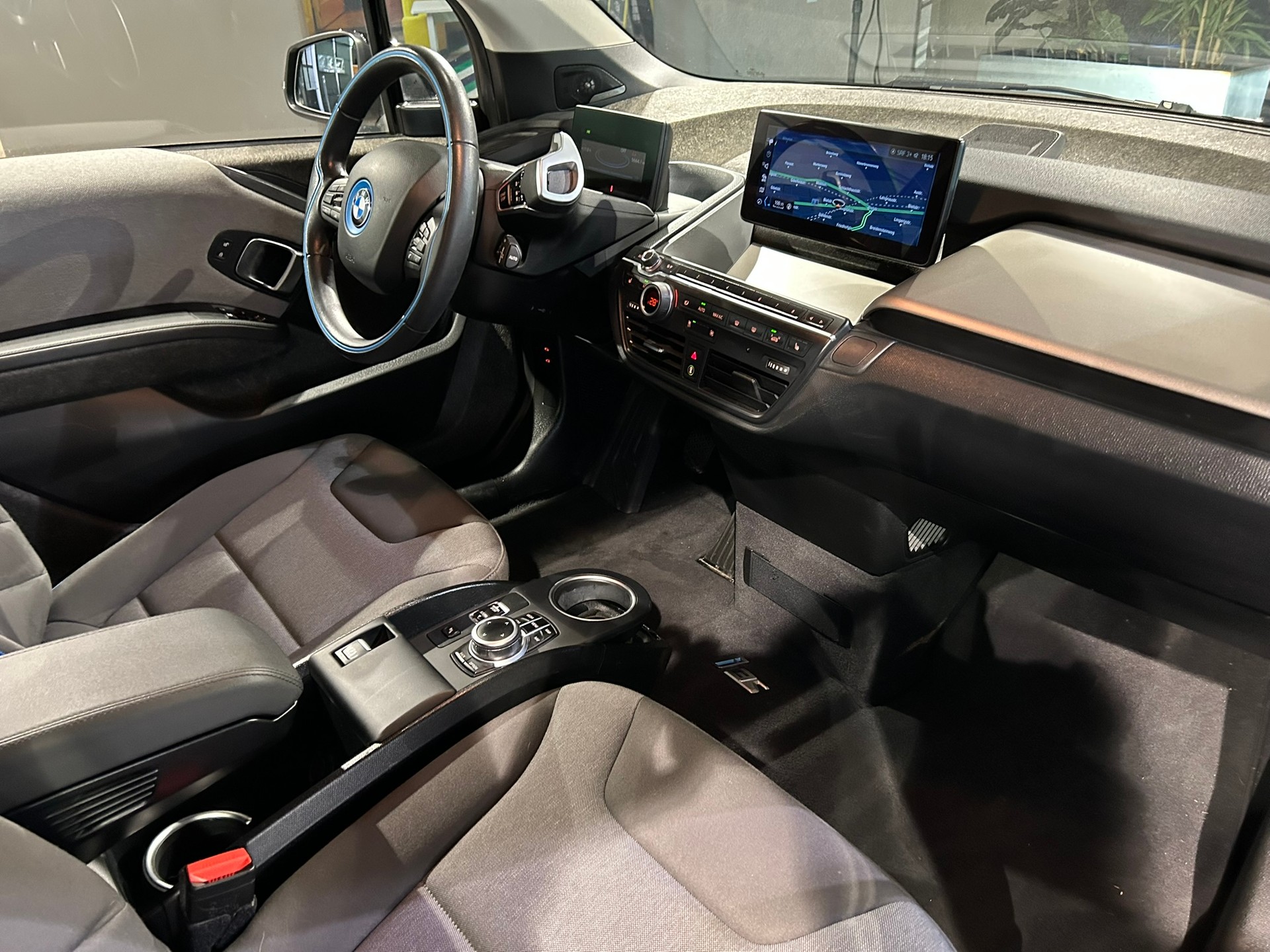 BMW i3s (120Ah)-image-22