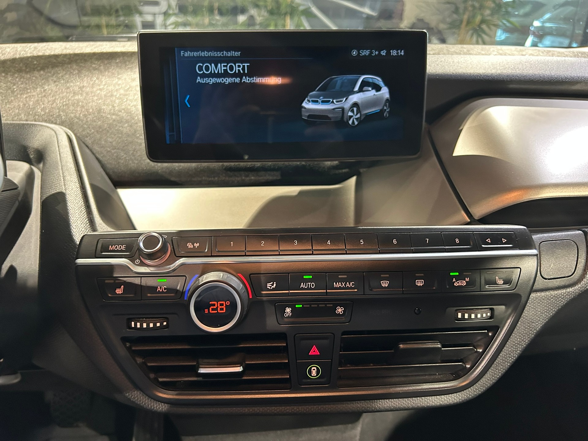 BMW i3s (120Ah)-image-29