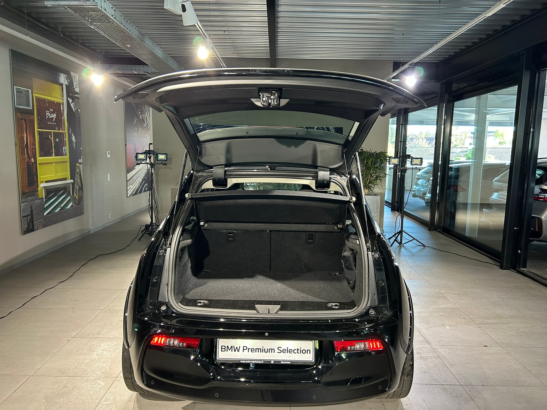 BMW i3s (120Ah)-image-12