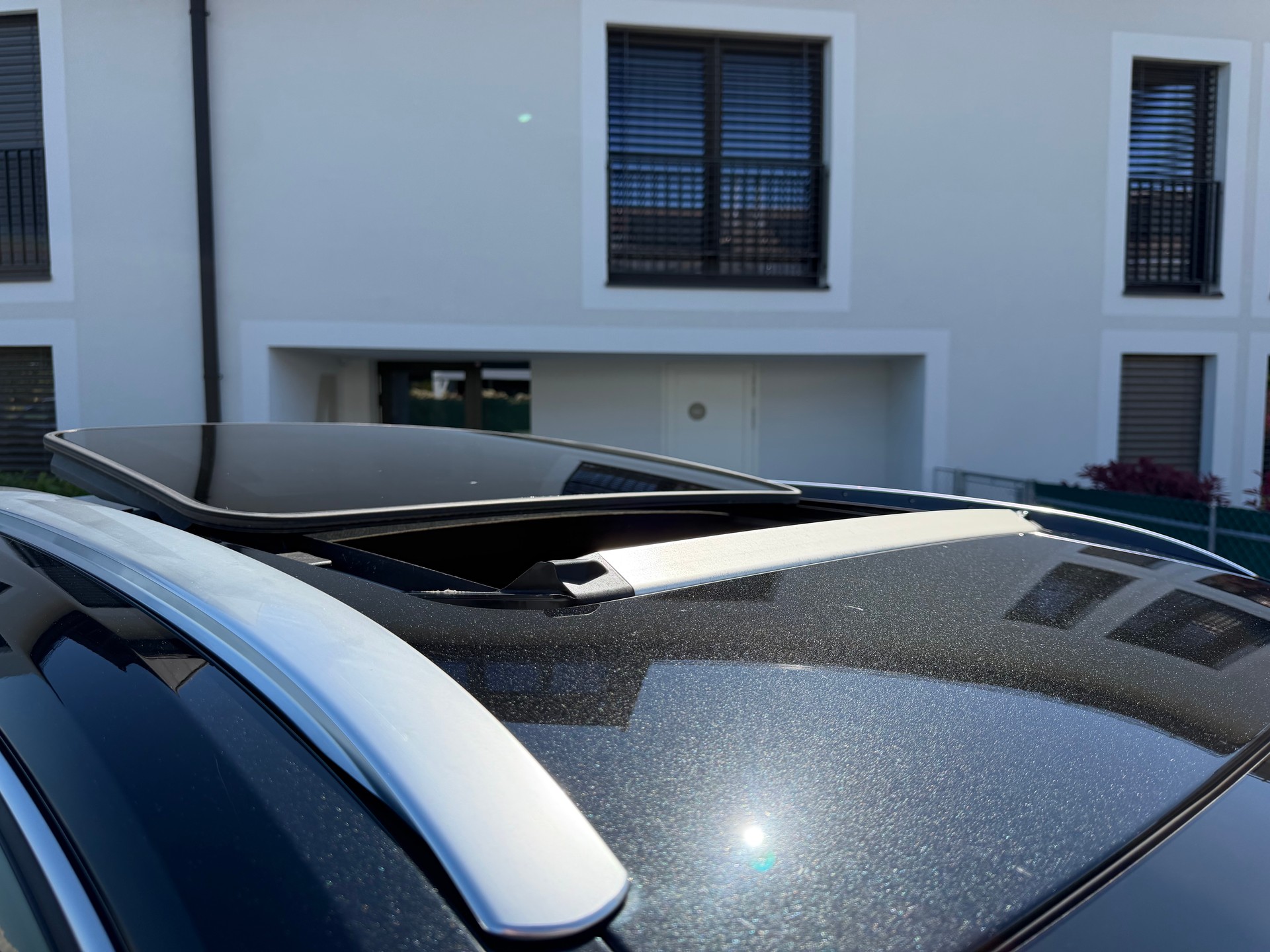 LEXUS UX 250h F Sport AWD Automatic-image-8