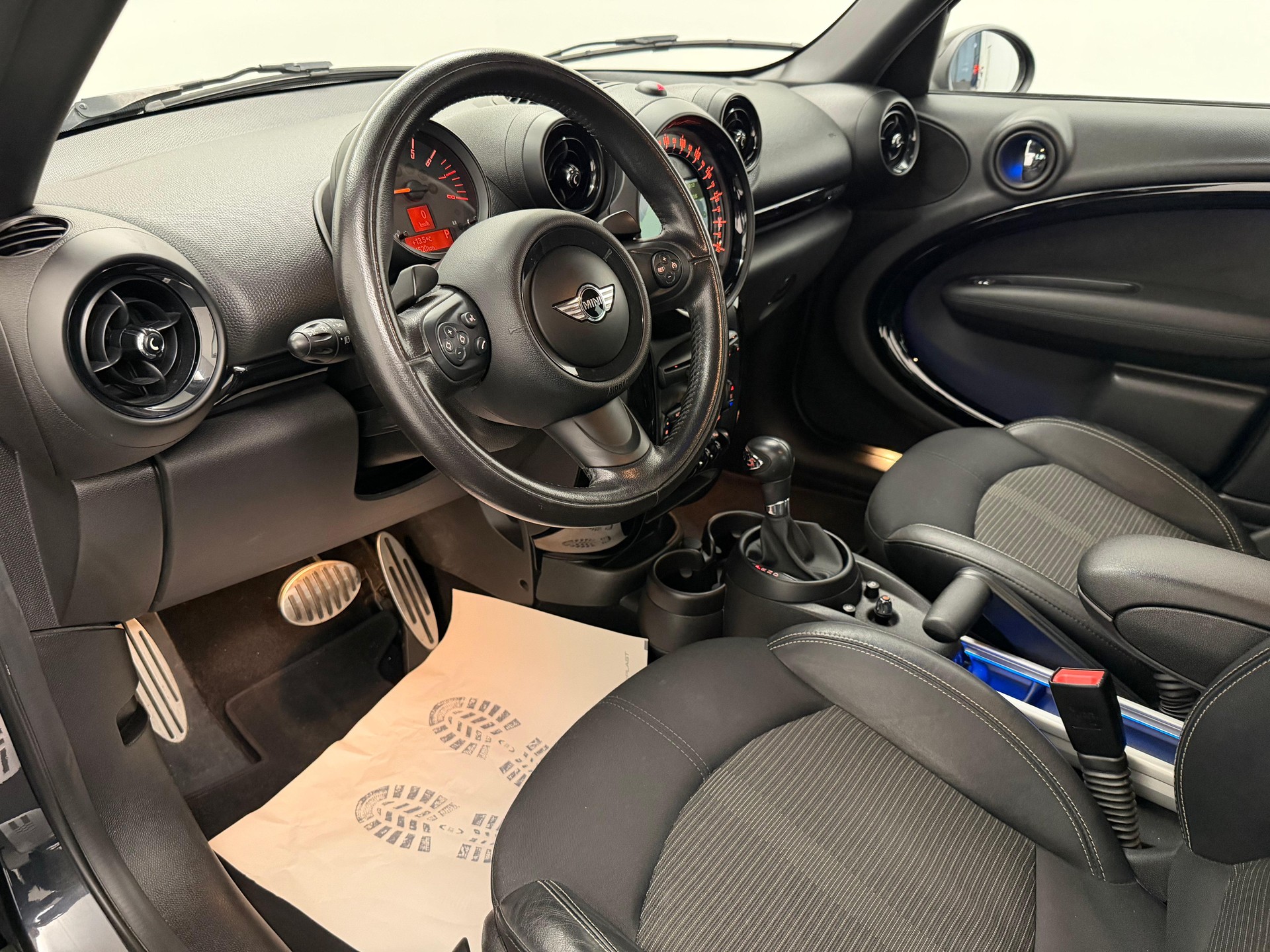 MINI Countryman R60 1.6i Cooper S FWD Automat-image-9