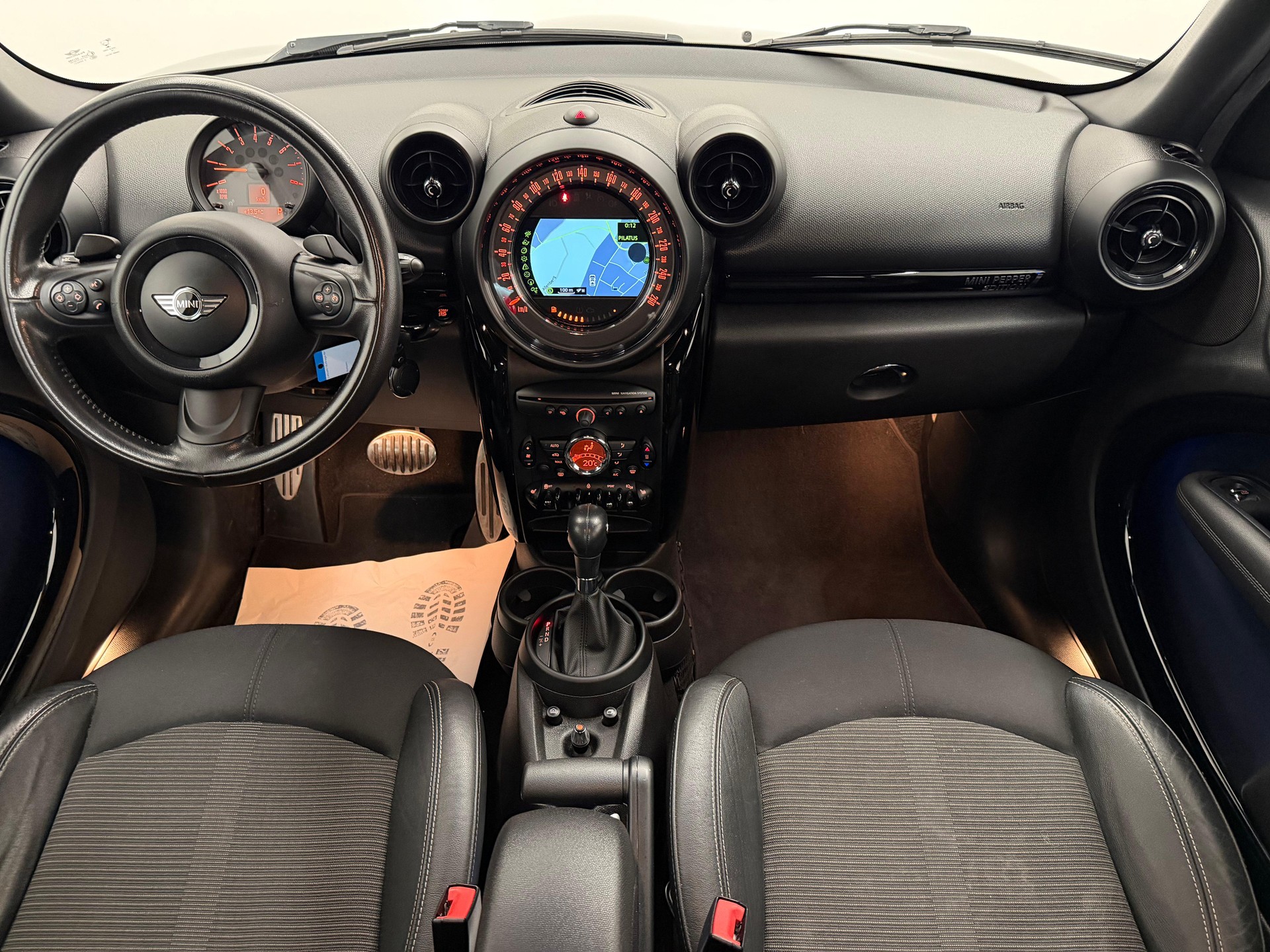 MINI Countryman R60 1.6i Cooper S FWD Automat-image-12