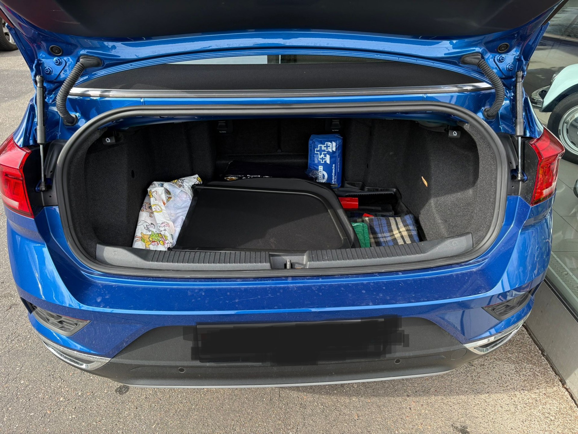 VW T-Roc Cabriolet 1.5 TSI EVO Advance-image-6