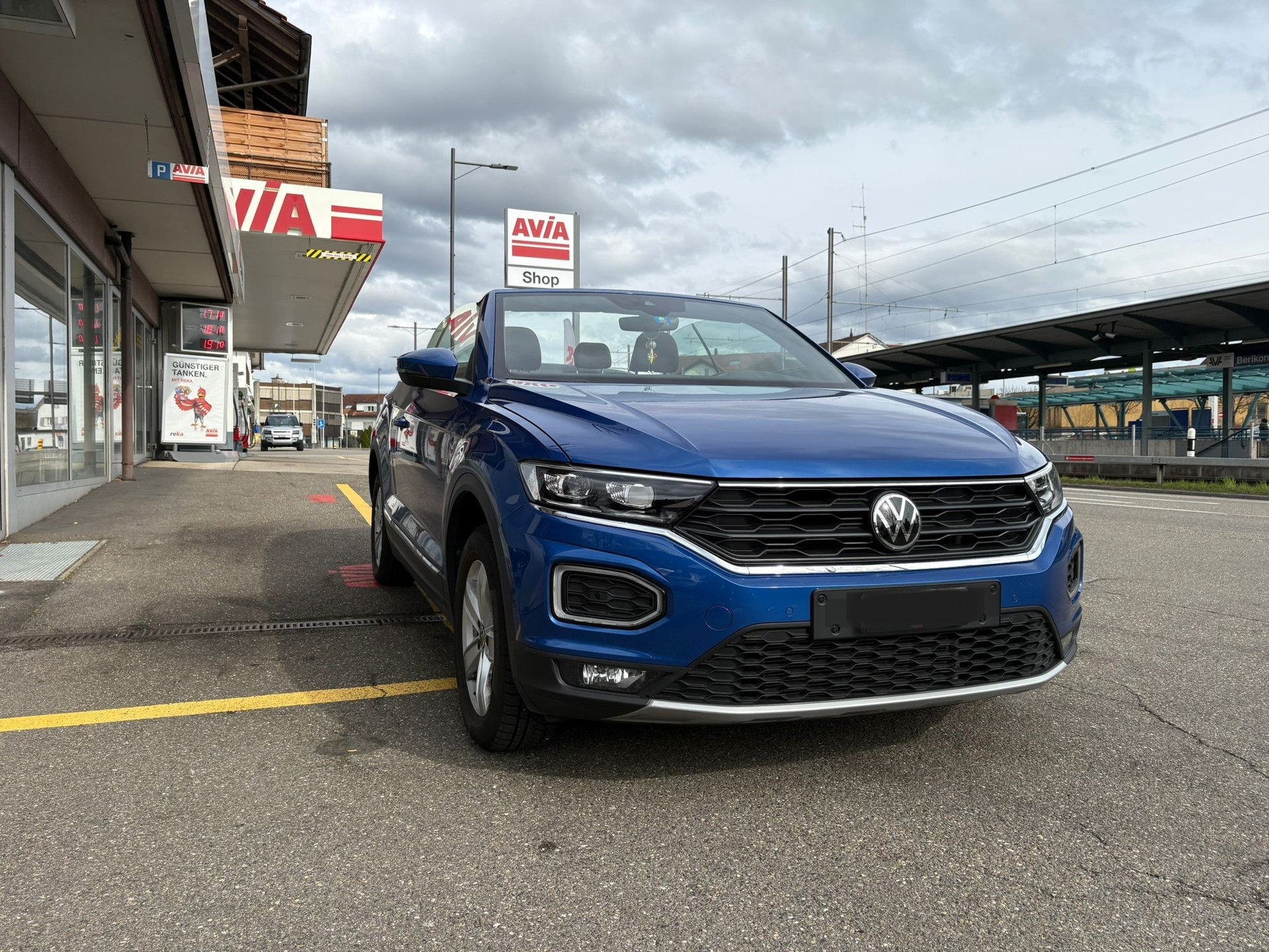VW T-Roc Cabriolet 1.5 TSI EVO Advance-image-2