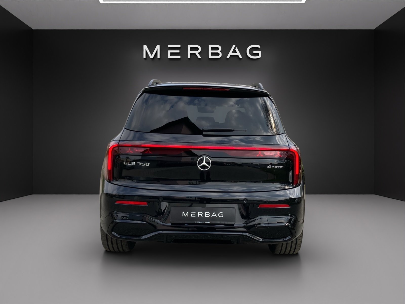 MERCEDES-BENZ GLB 350 4MATIC with EQ Technology-image-3