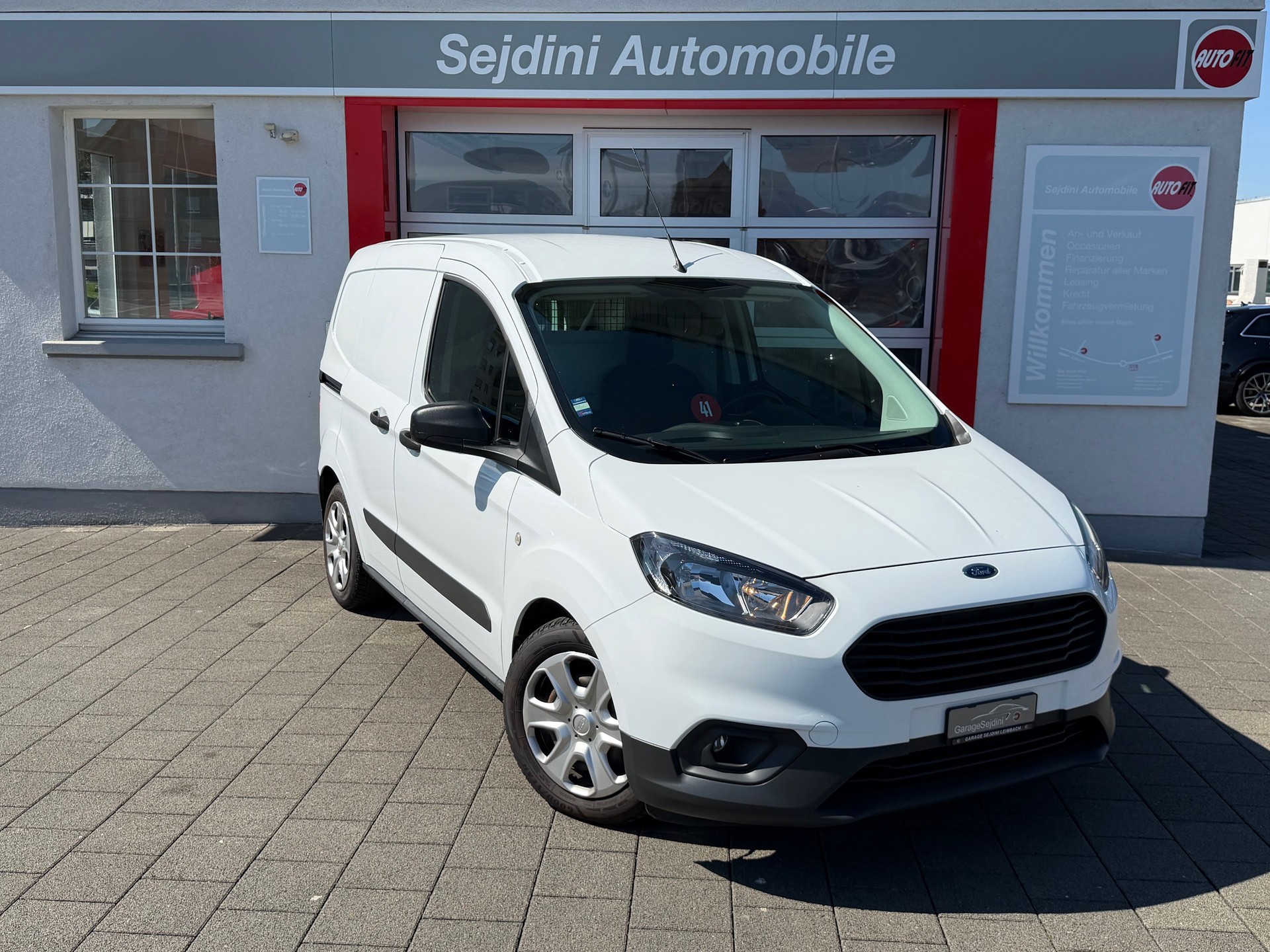 FORD Transit Courier Van 1.5 TDCi Trend-image-2