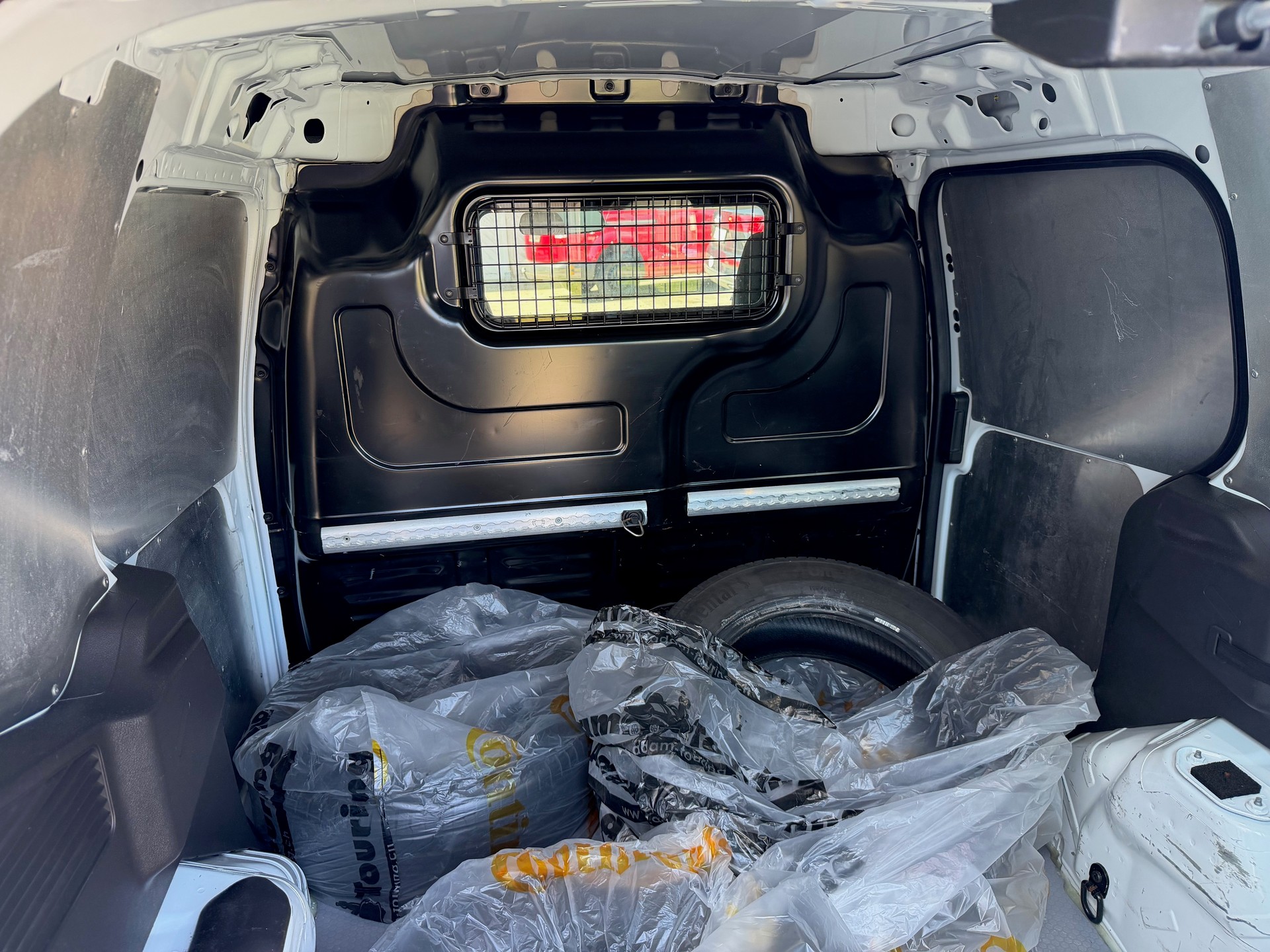 FORD Transit Courier Van 1.5 TDCi Trend-image-15