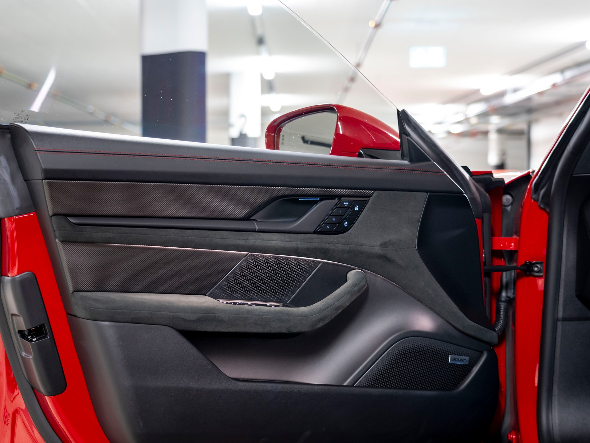 PORSCHE Taycan Sport Turismo GTS 104kWh-image-20