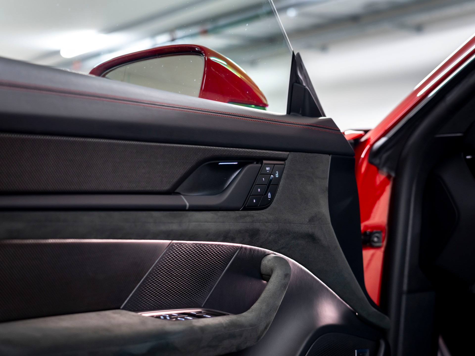 PORSCHE Taycan Sport Turismo GTS 104kWh-image-19