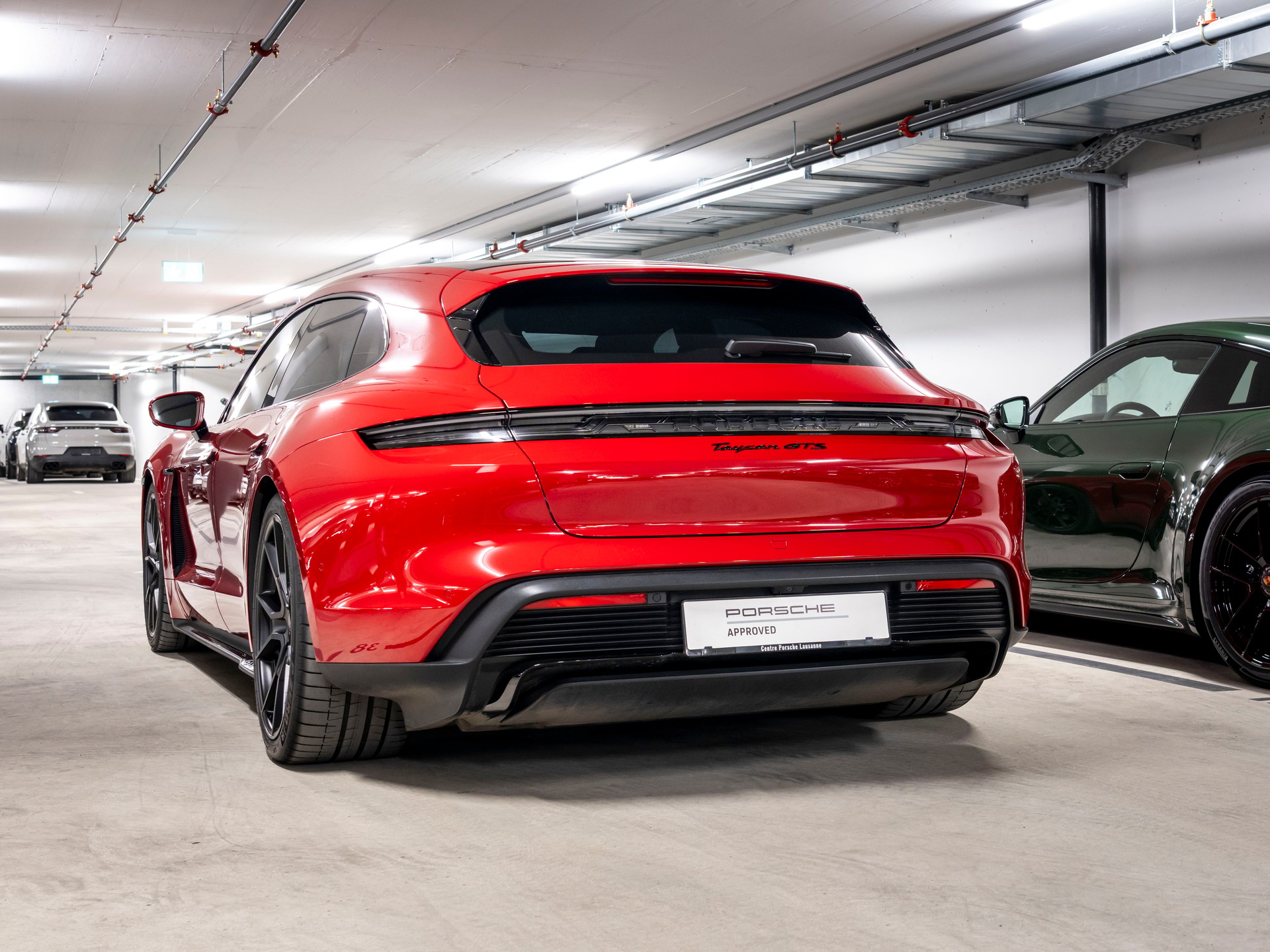 PORSCHE Taycan Sport Turismo GTS 104kWh-image-2