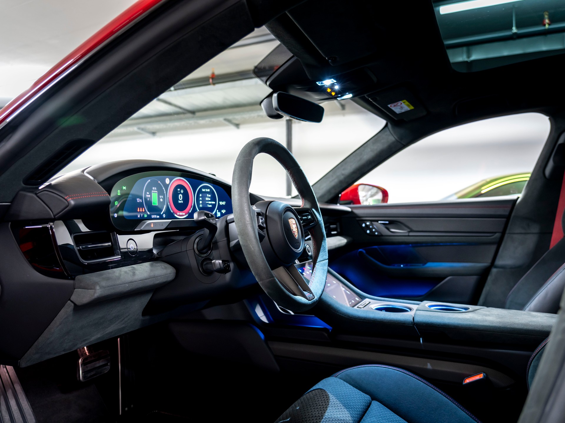 PORSCHE Taycan Sport Turismo GTS 104kWh-image-11