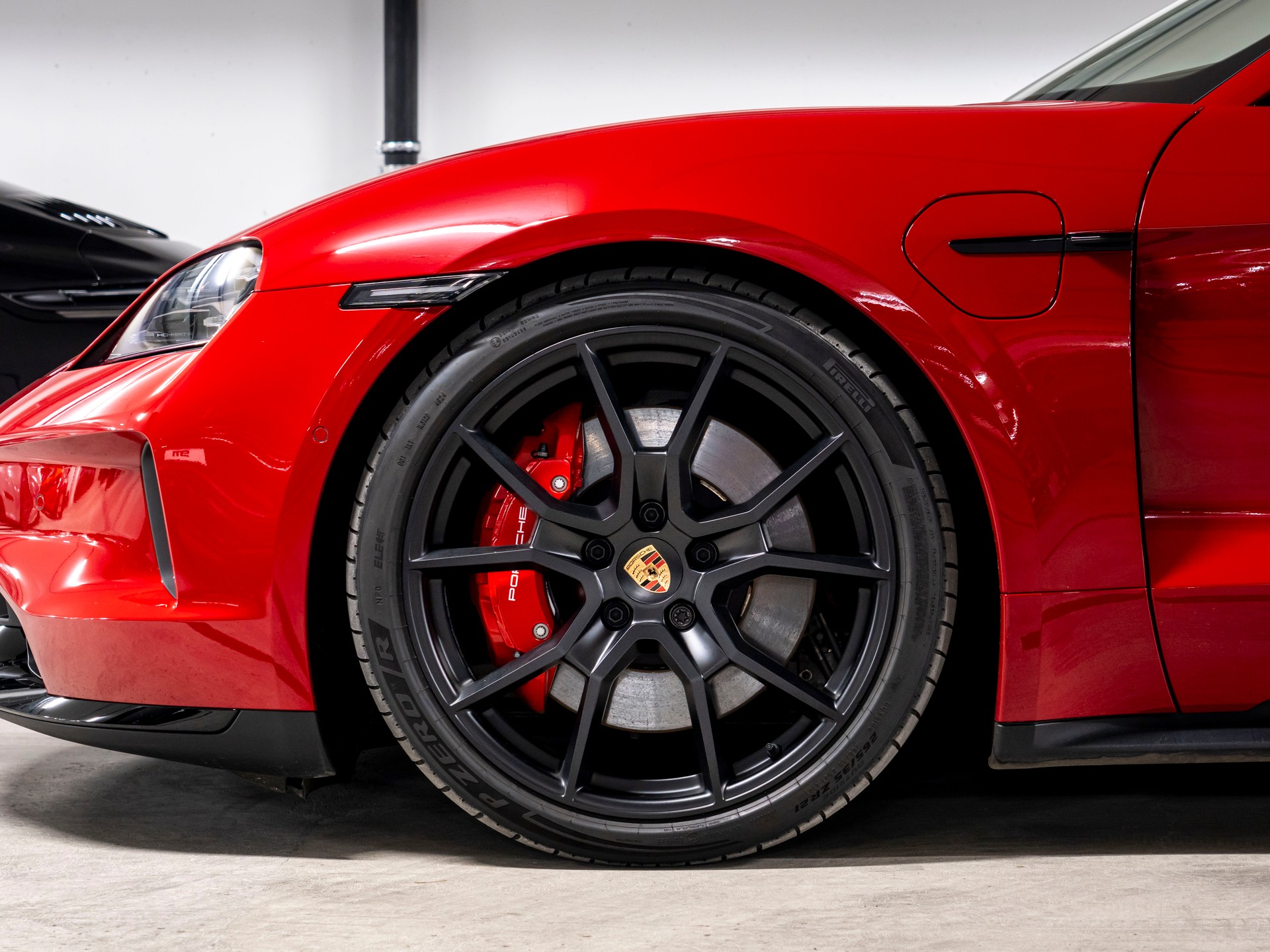 PORSCHE Taycan Sport Turismo GTS 104kWh-image-9