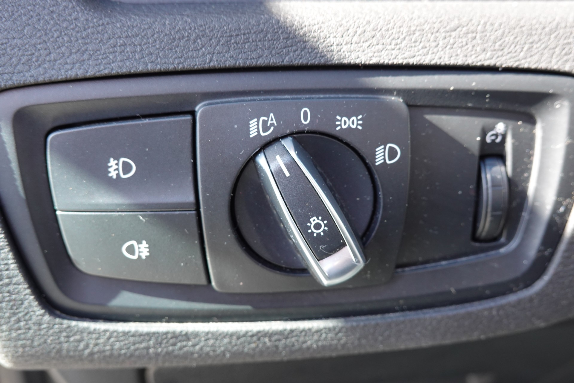 BMW X1 xDrive 20i M Sport - "CH Auto * Jantes 19' * Toit Ouvrant * Head-Up Display * Harman Kardon"-image-20