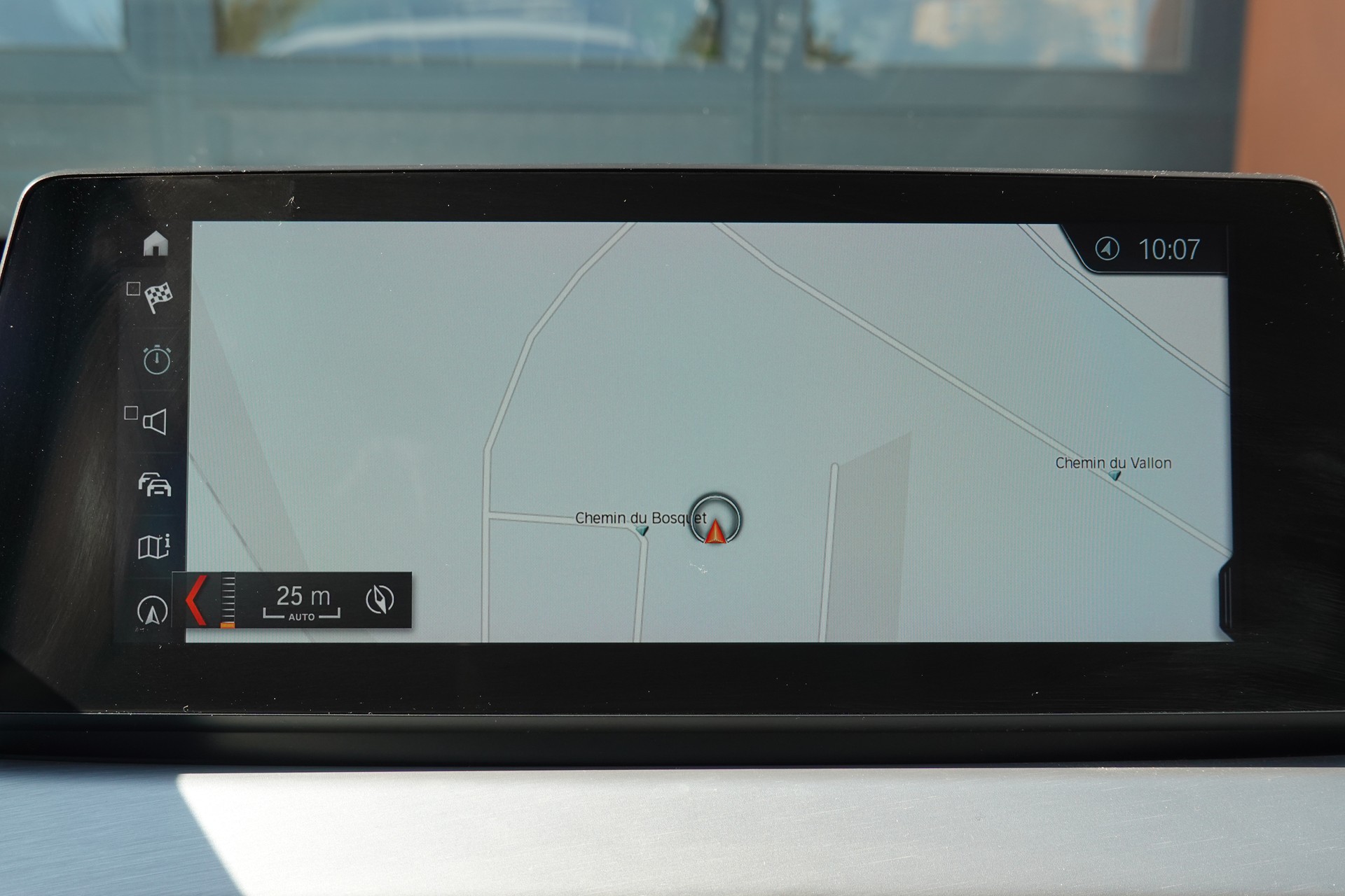 BMW X1 xDrive 20i M Sport - "CH Auto * Jantes 19' * Toit Ouvrant * Head-Up Display * Harman Kardon"-image-15